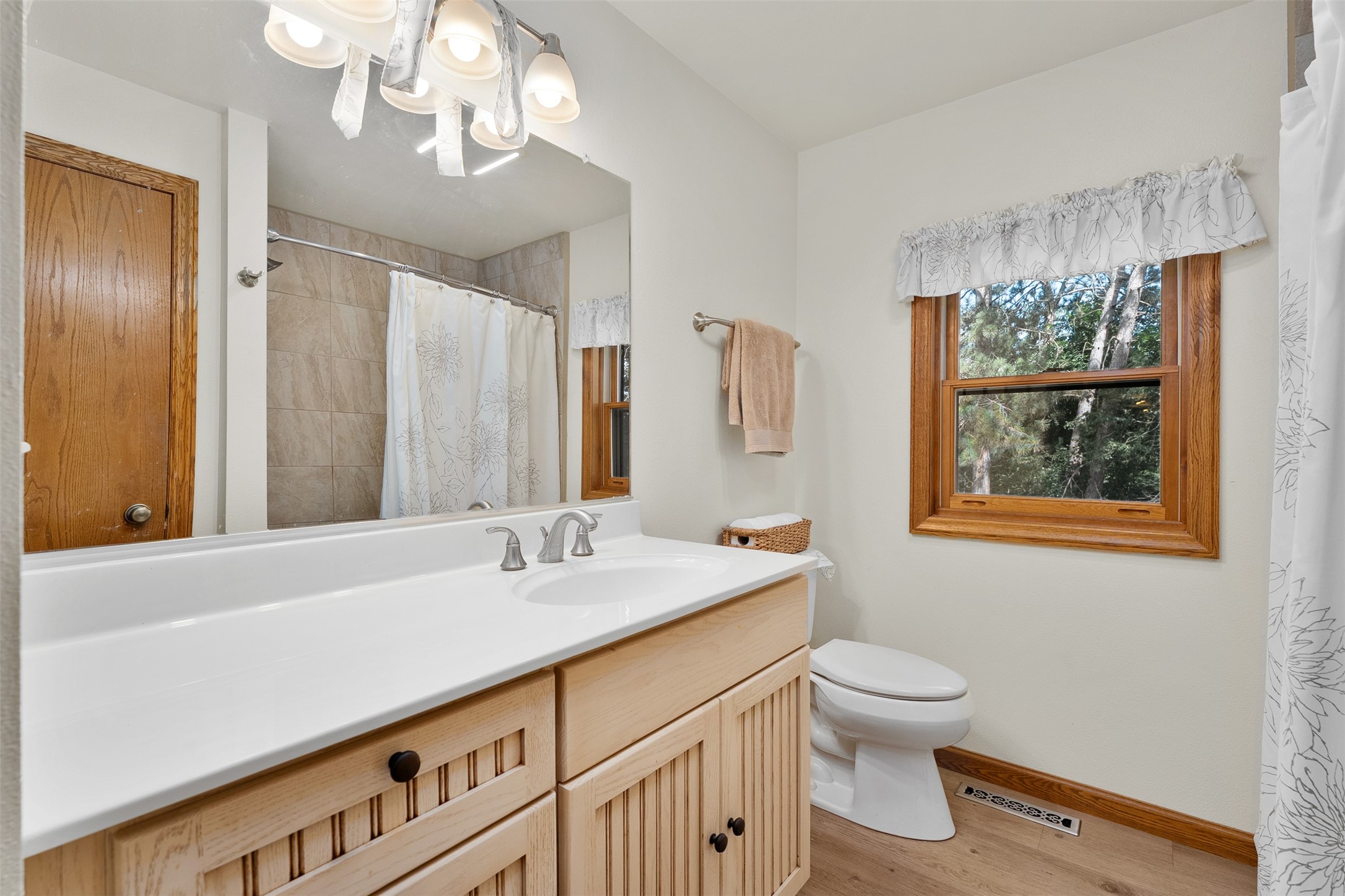 5991 North Shore Drive Property Photo 27