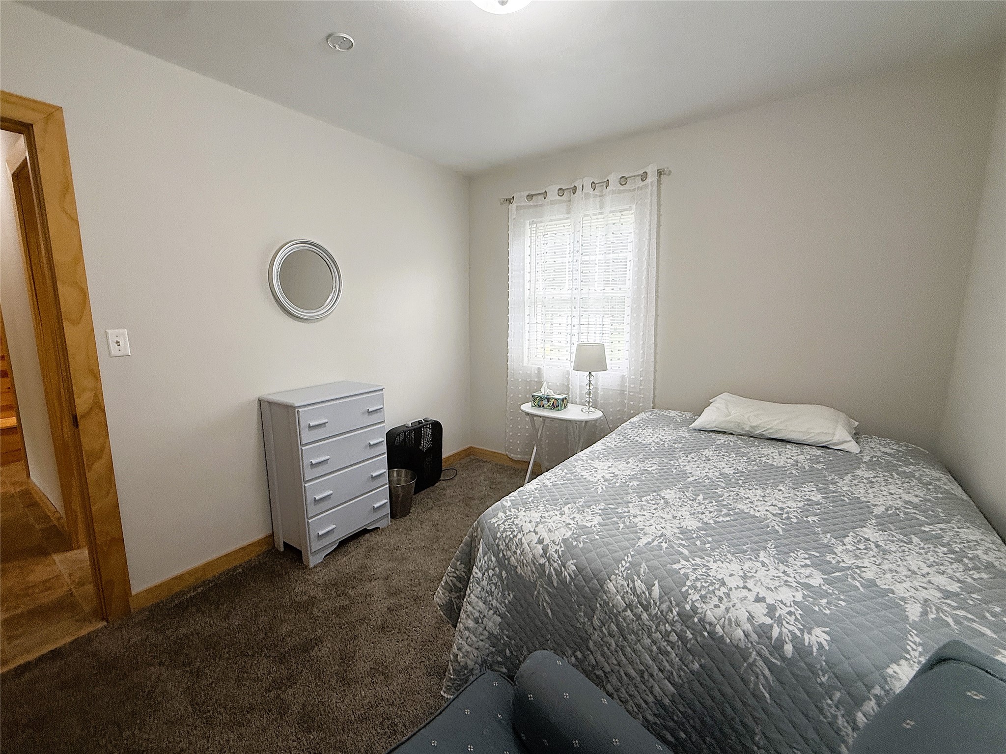 618 Park Avenue E Property Photo 15
