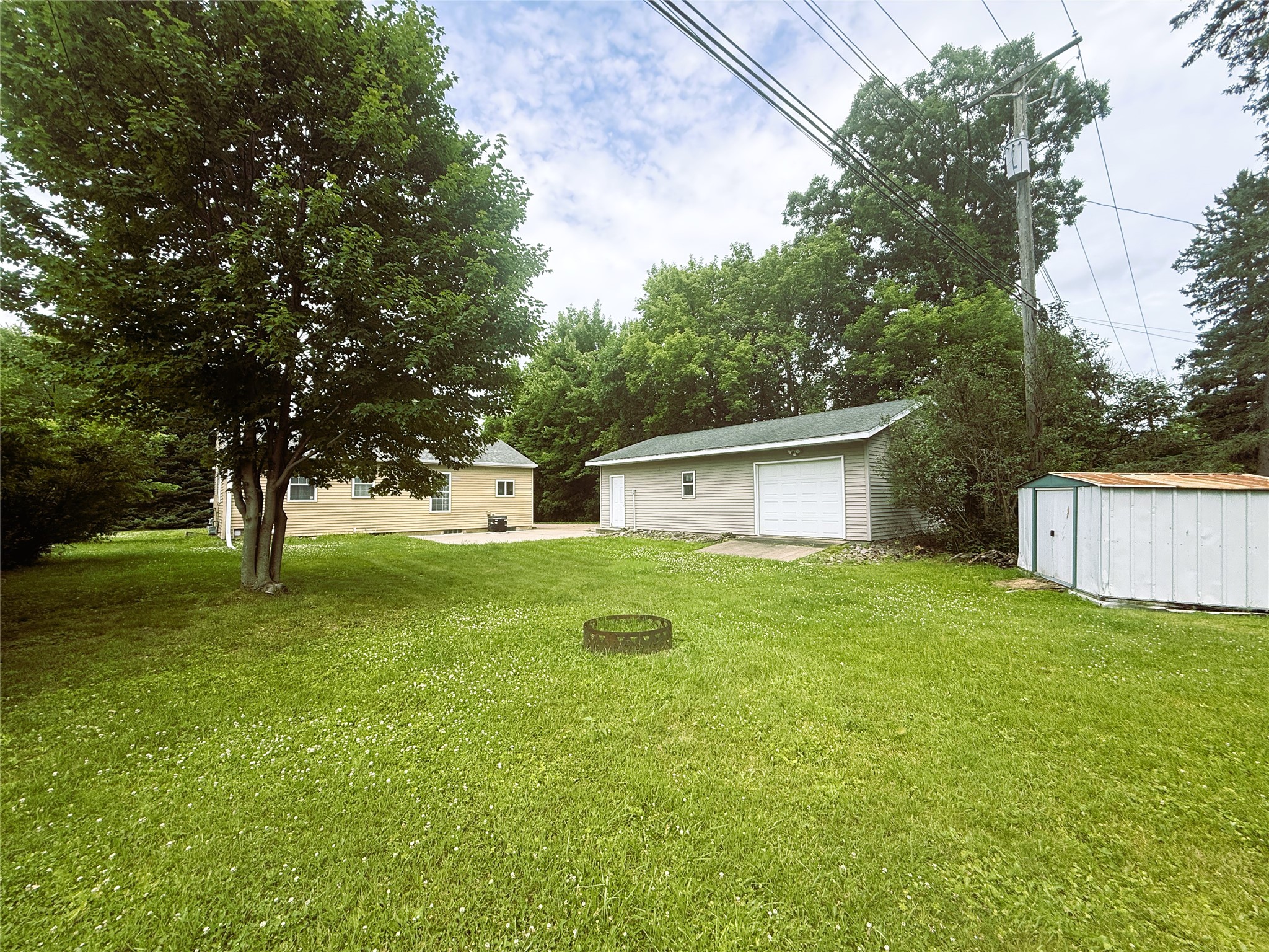618 Park Avenue E Property Photo 27