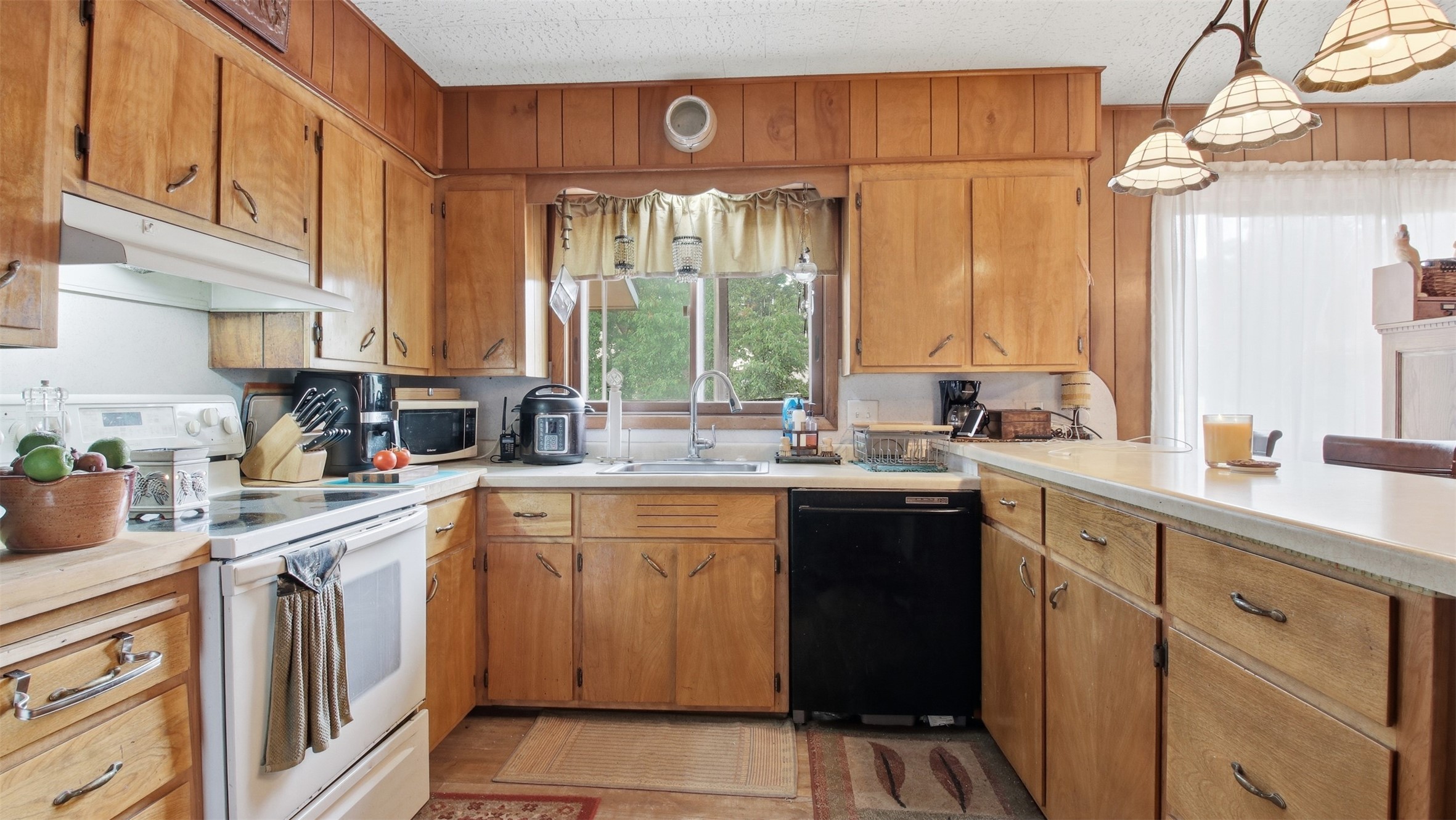 2397 County Road A Property Photo 35