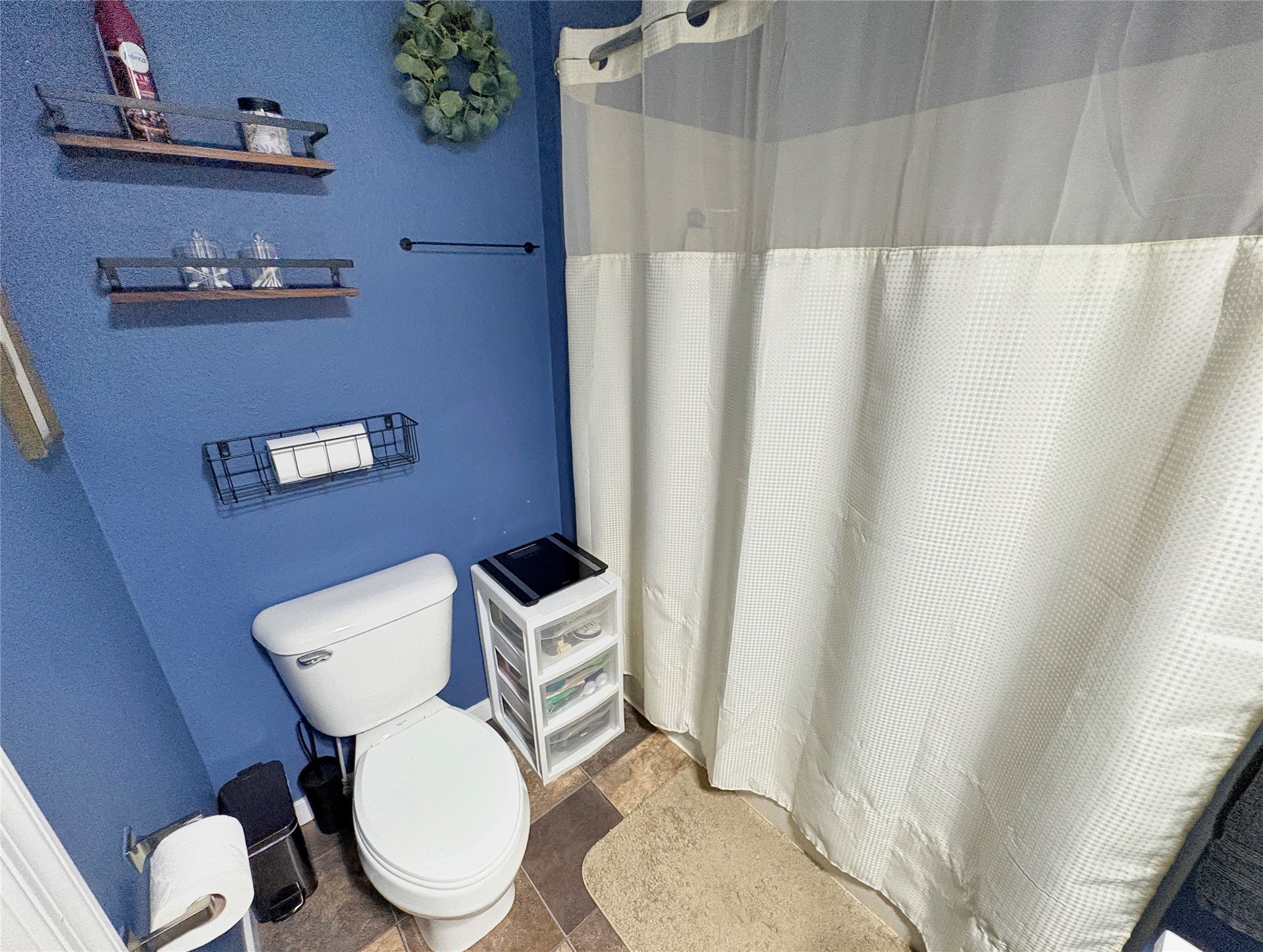 230 Huron Street Property Photo 12