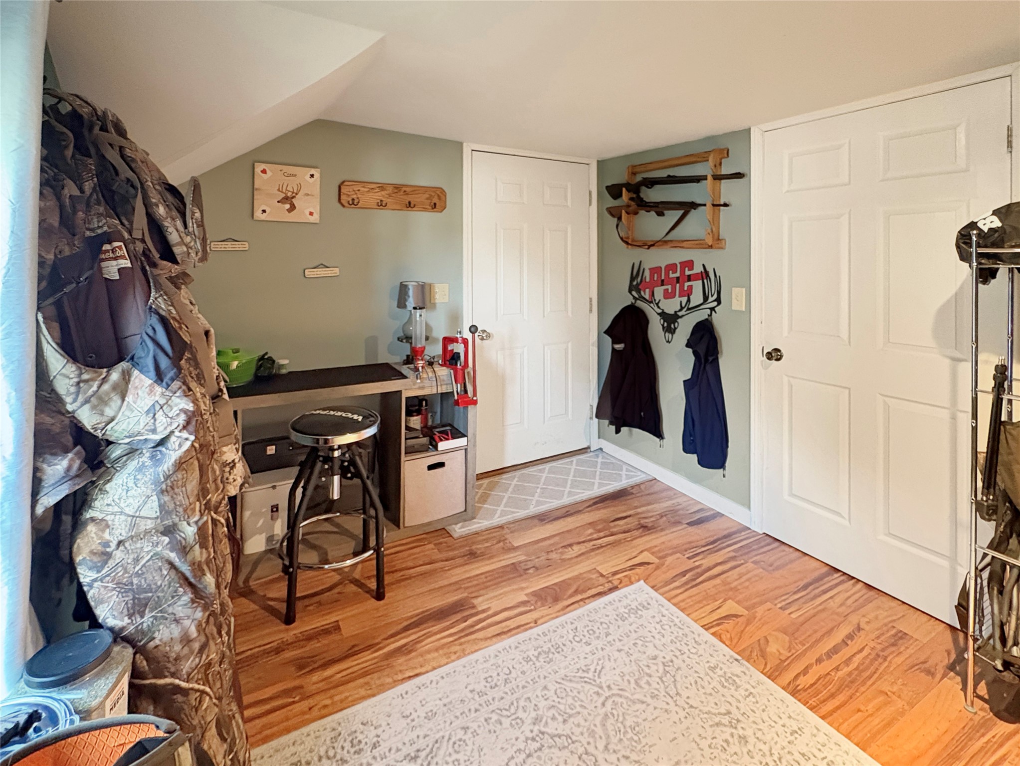 230 Huron Street Property Photo 14