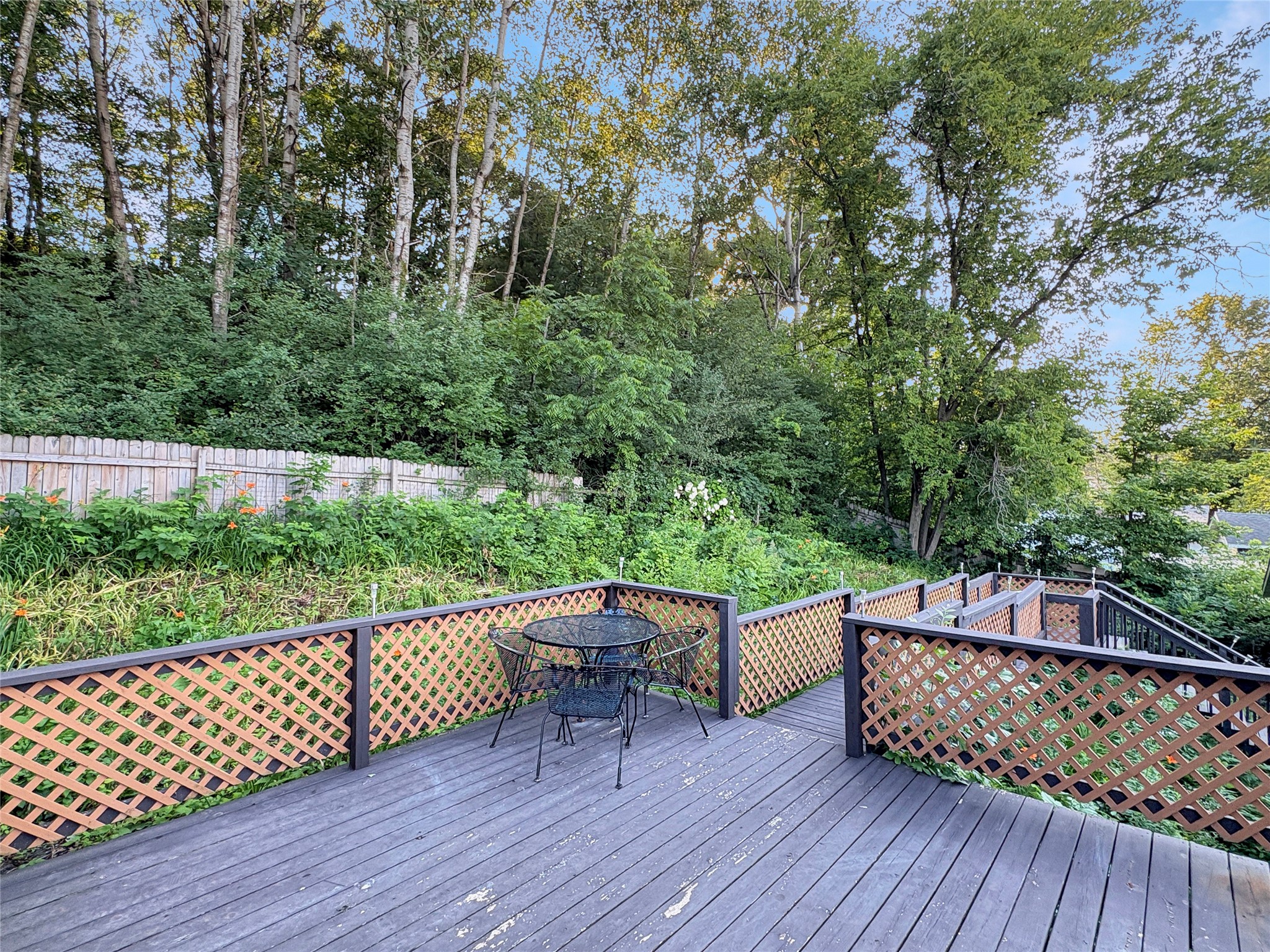 230 Huron Street Property Photo 24