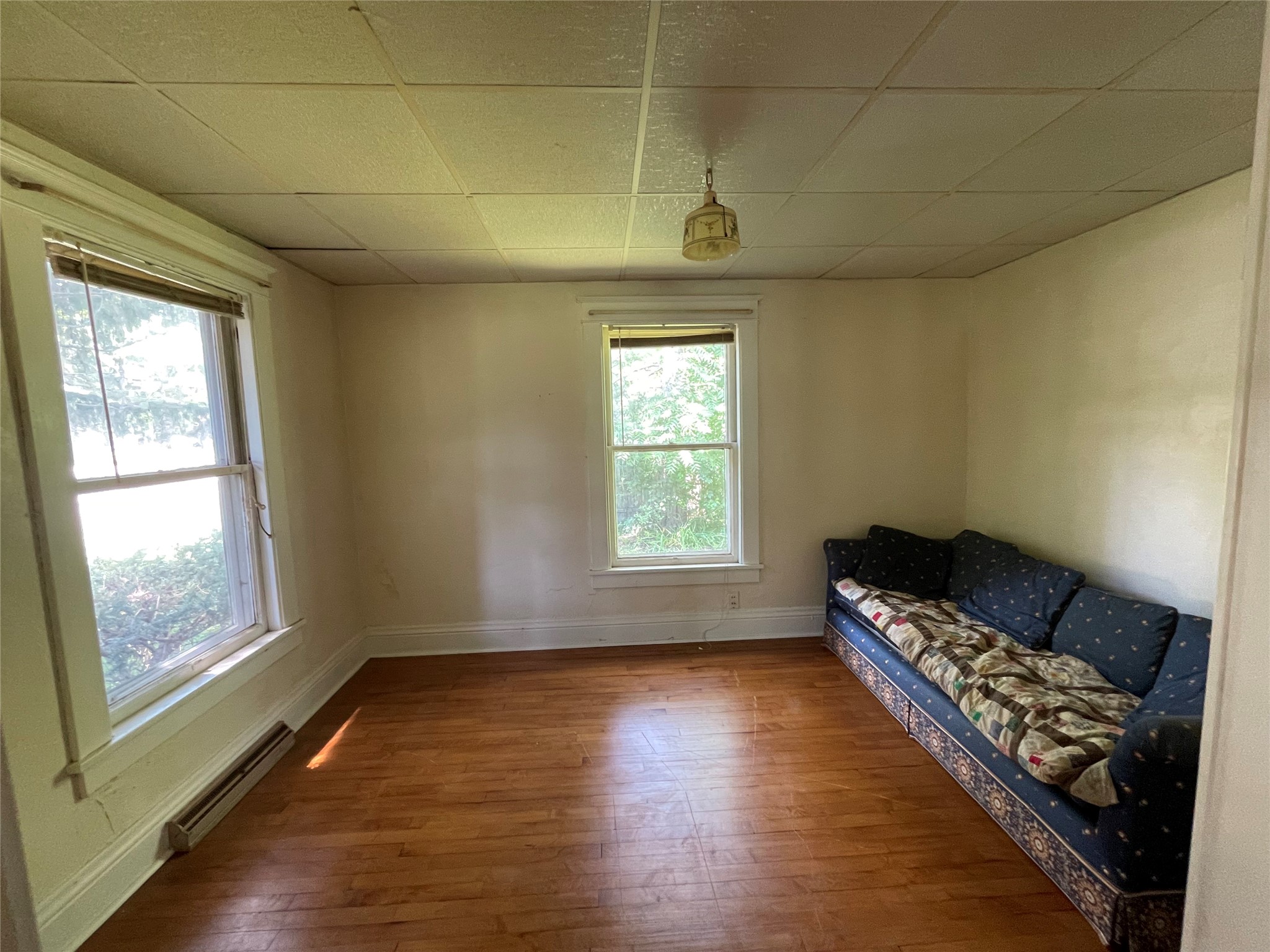 805 E Clover Street Property Photo 4