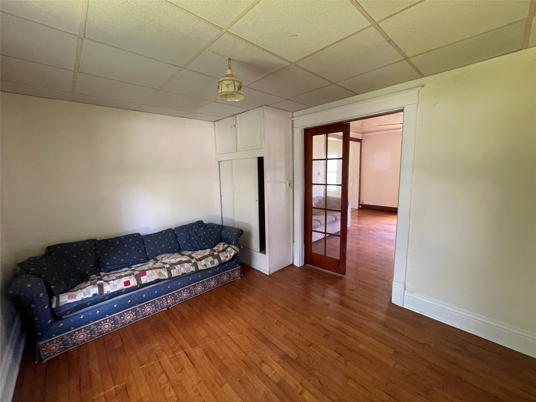 805 E Clover Street Property Photo 5