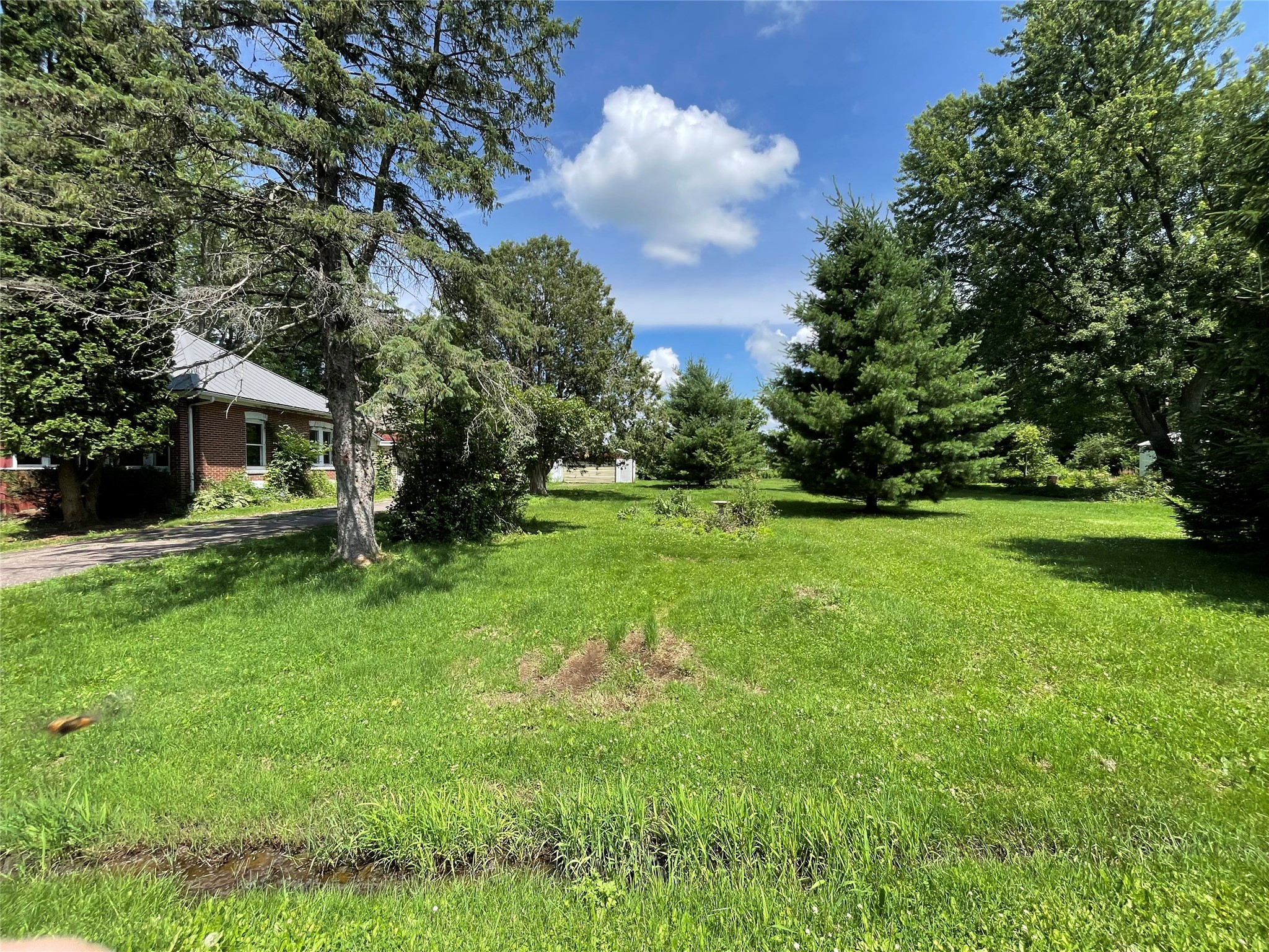 805 E Clover Street Property Photo 21