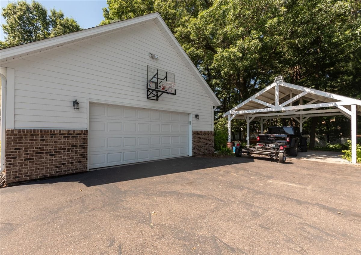 309 Red Cedar Street Property Photo 3