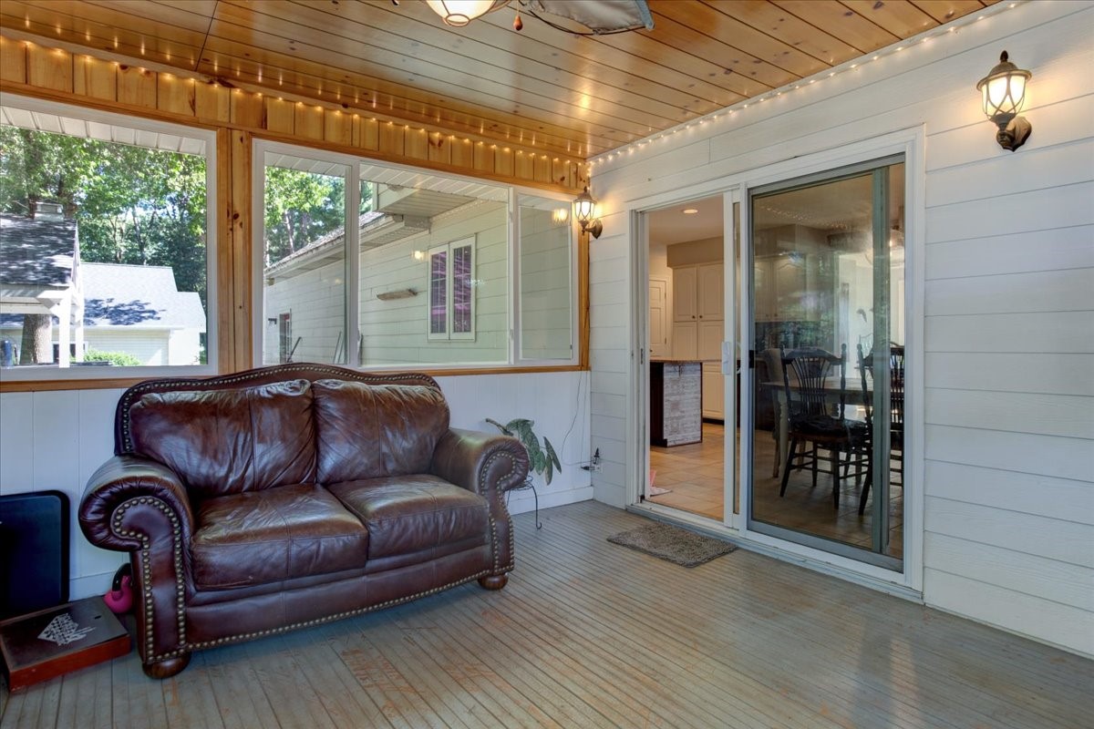 309 Red Cedar Street Property Photo 10
