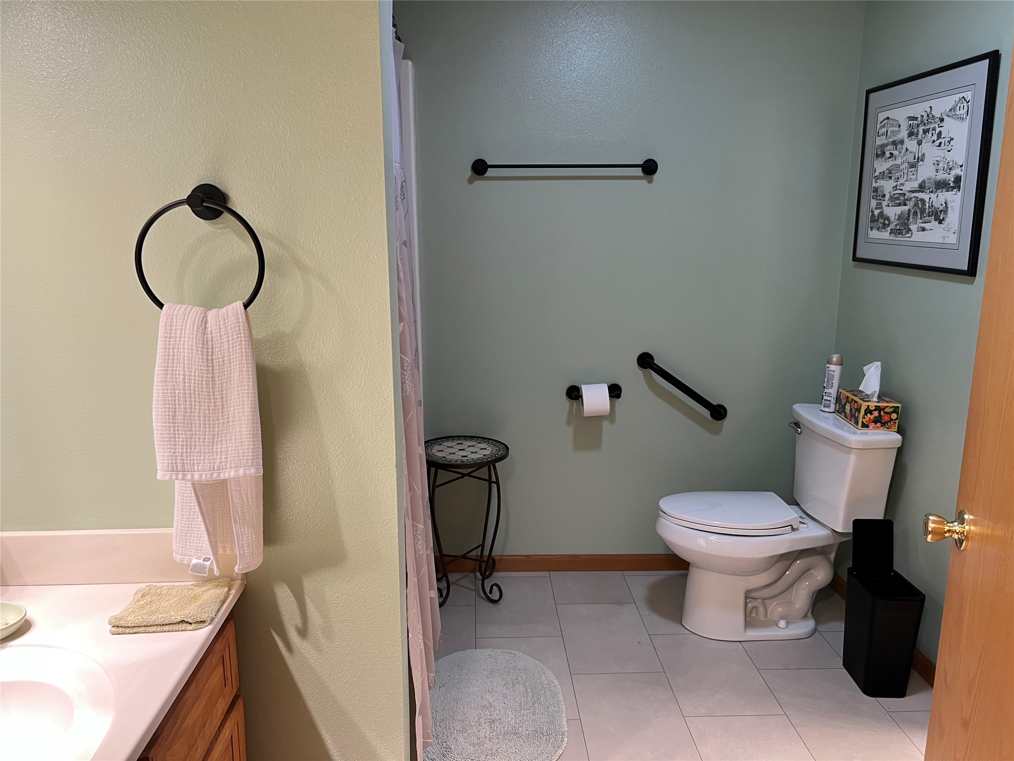 1571 Forest Street Property Photo 13