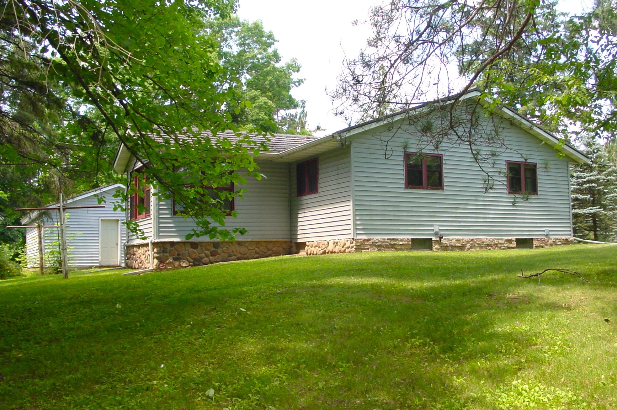 W10529 Us Highway 8 Property Photo 2