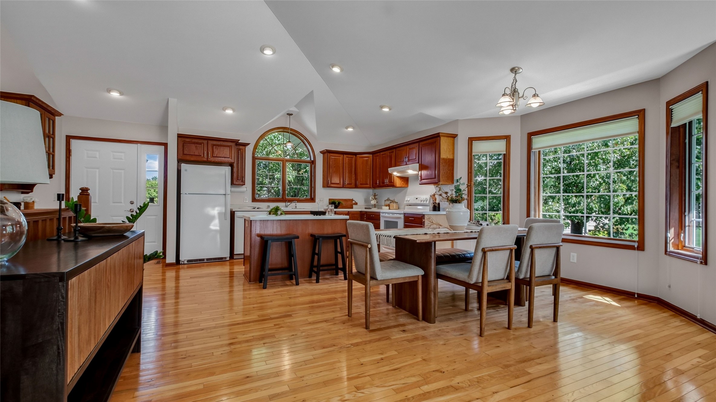 4108 Wild Ridge Court Property Photo 7