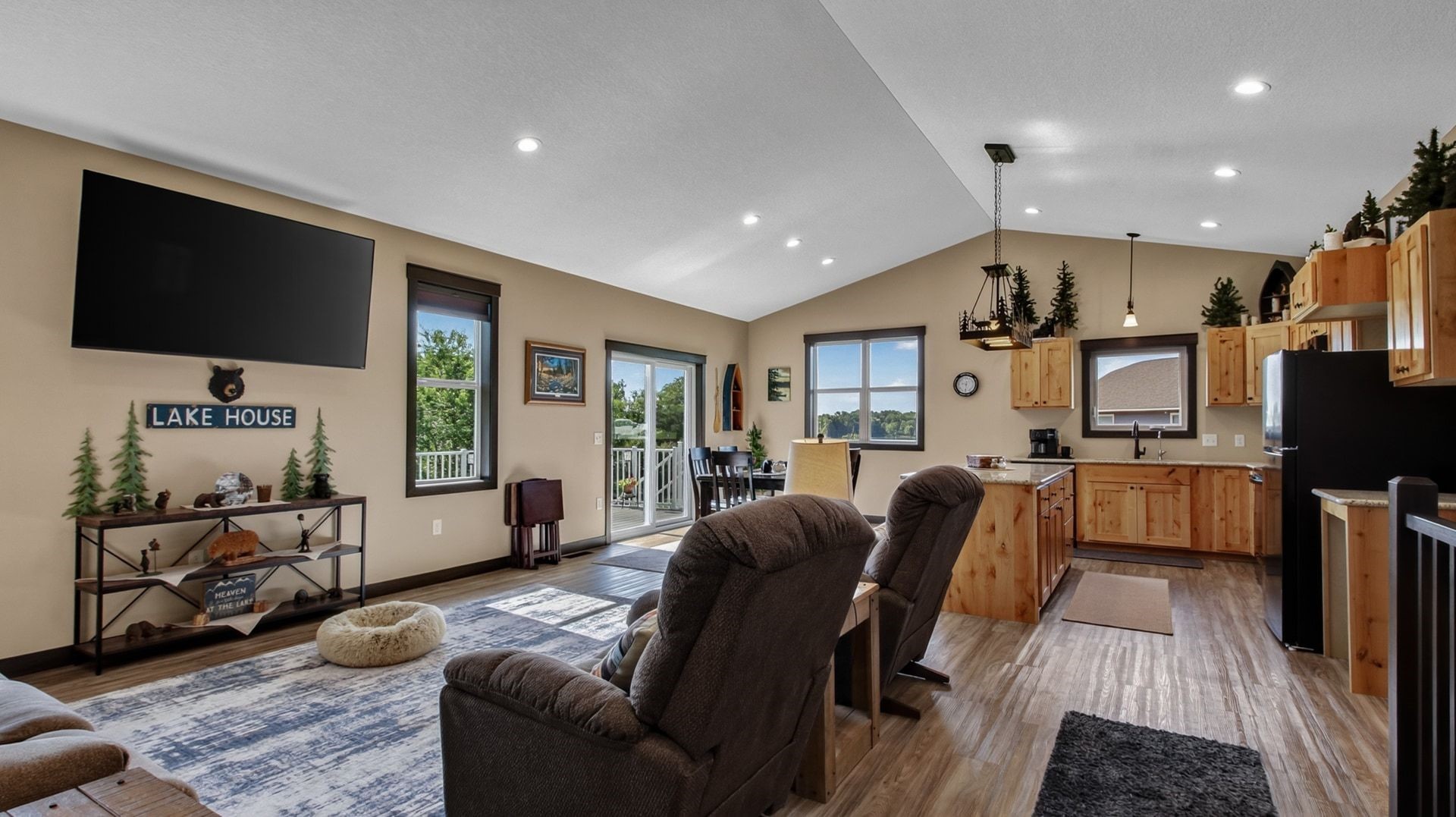 26969 252nd Court Property Photo 2
