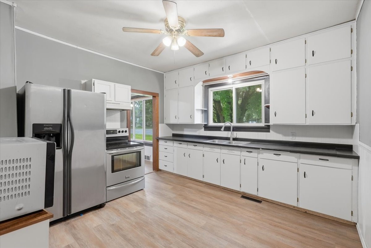 146 W Winter Avenue Property Photo 7