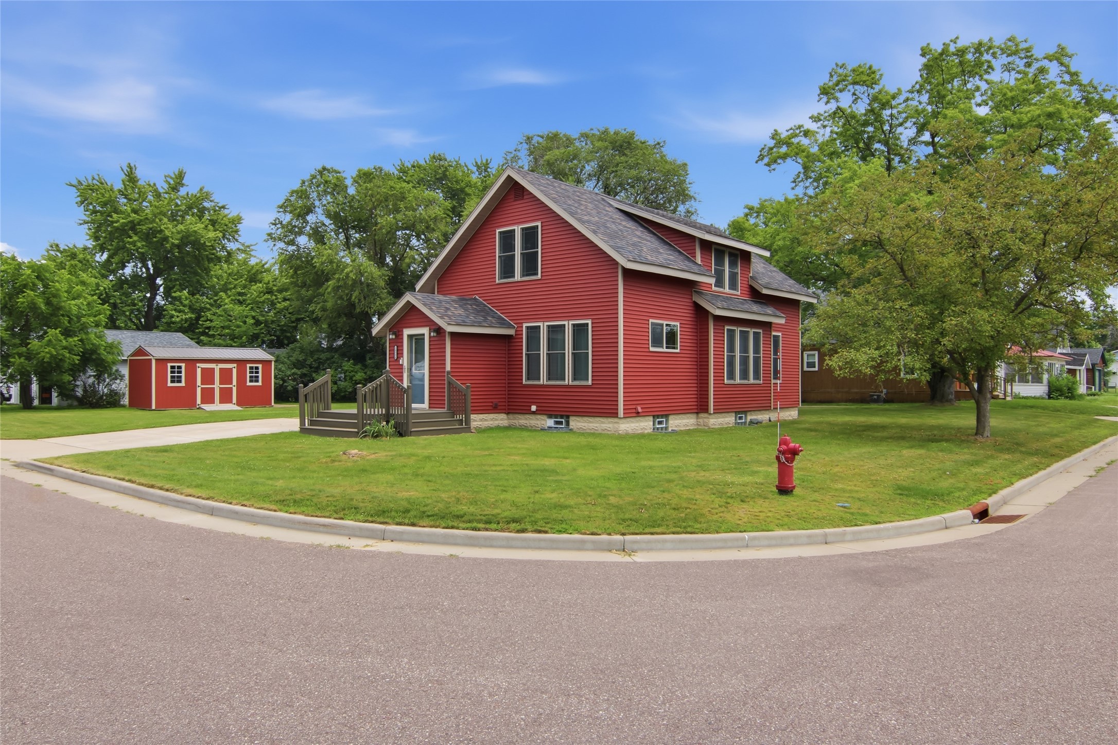 14006 Pine Street Property Photo 1