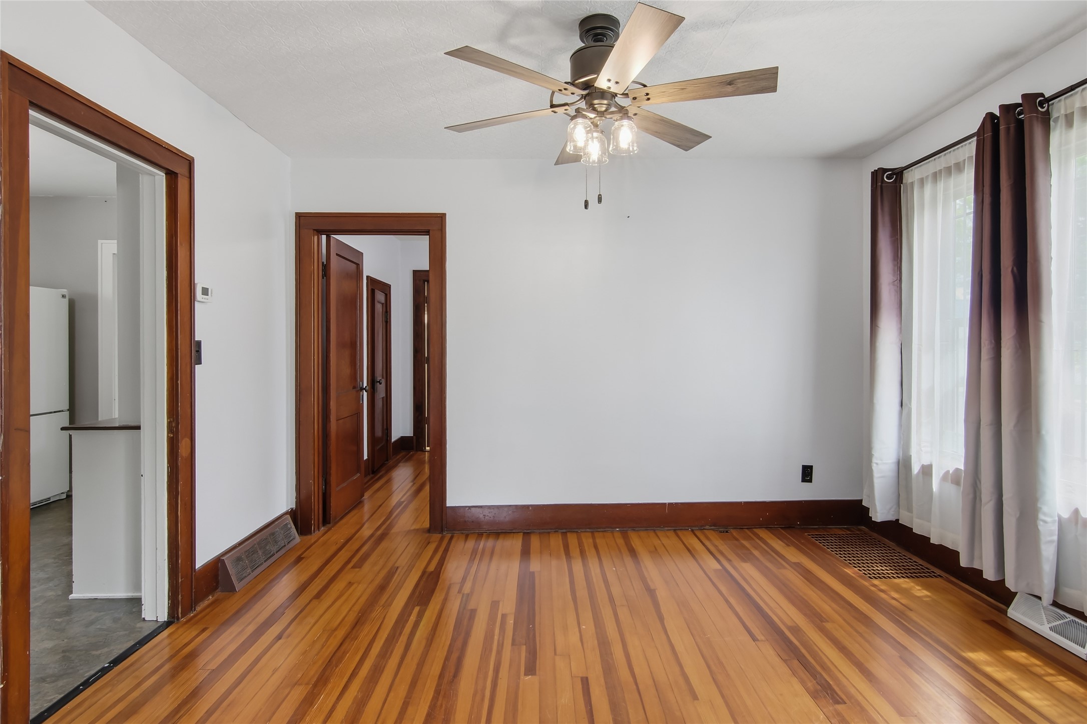 14006 Pine Street Property Photo 14