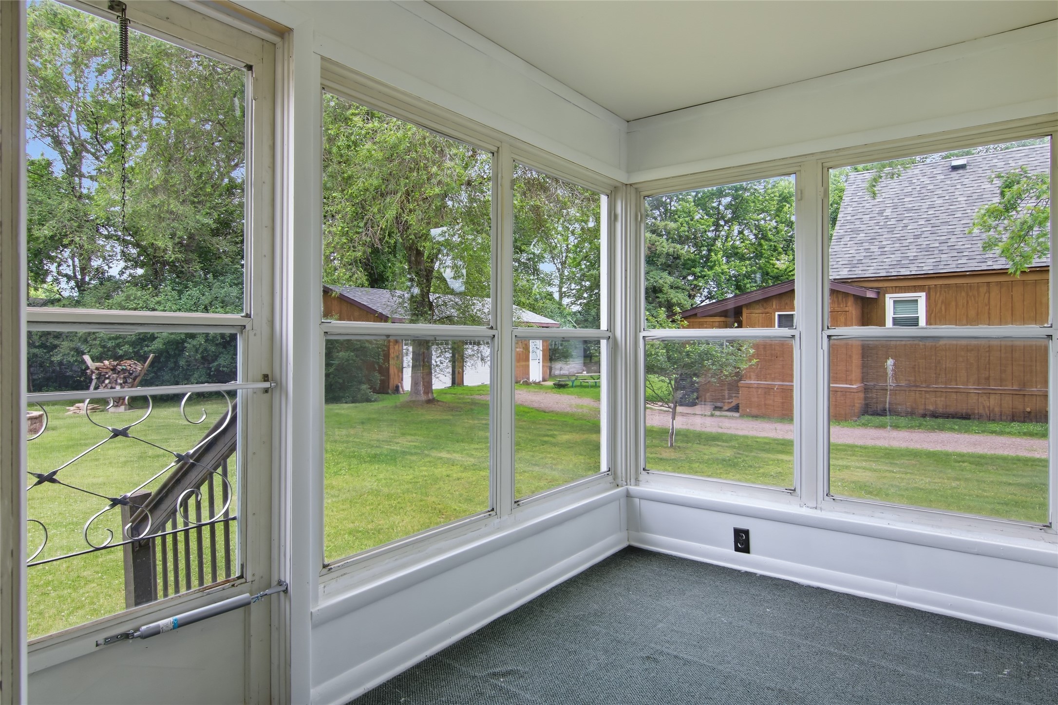 14006 Pine Street Property Photo 19