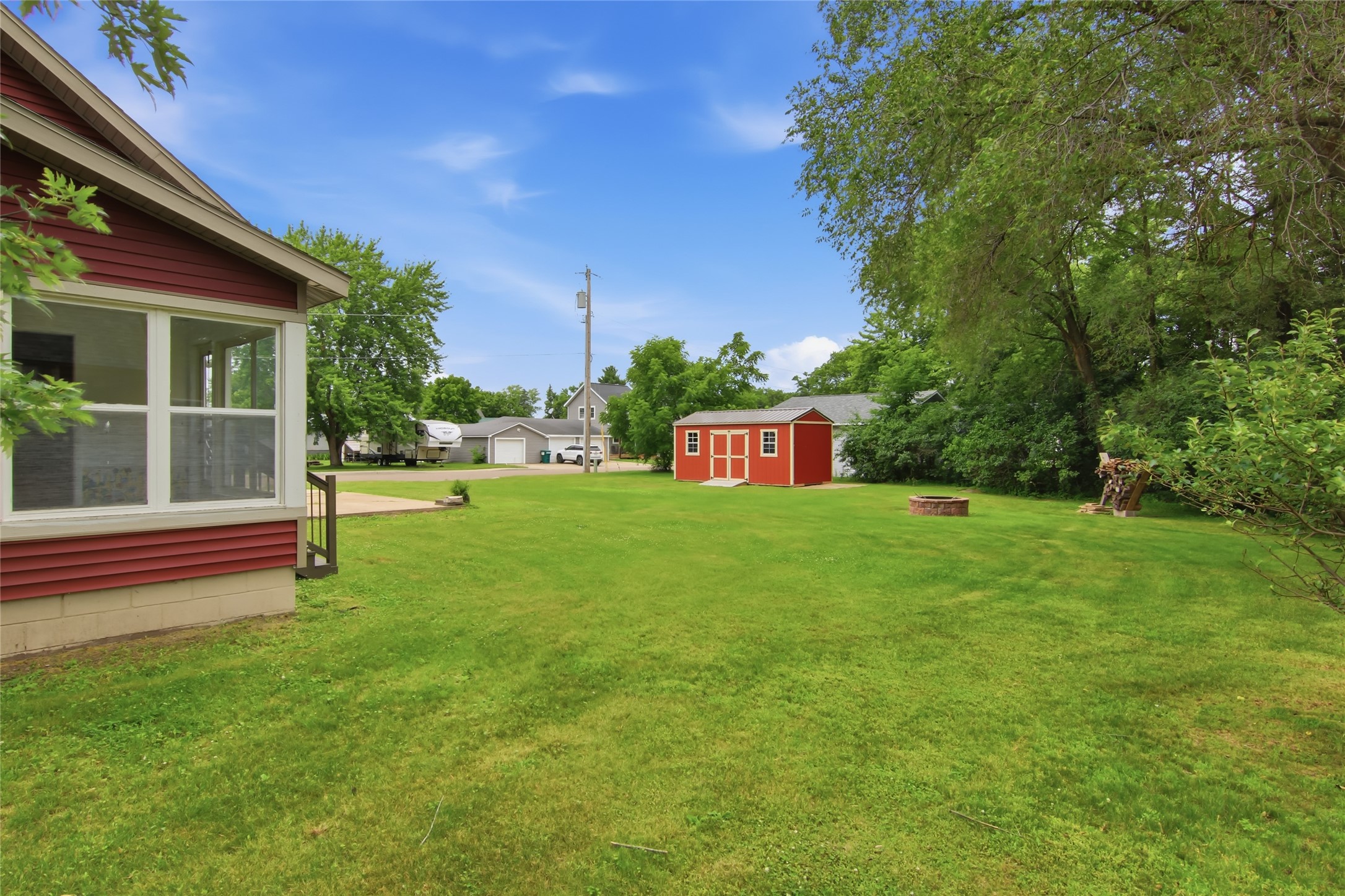 14006 Pine Street Property Photo 34