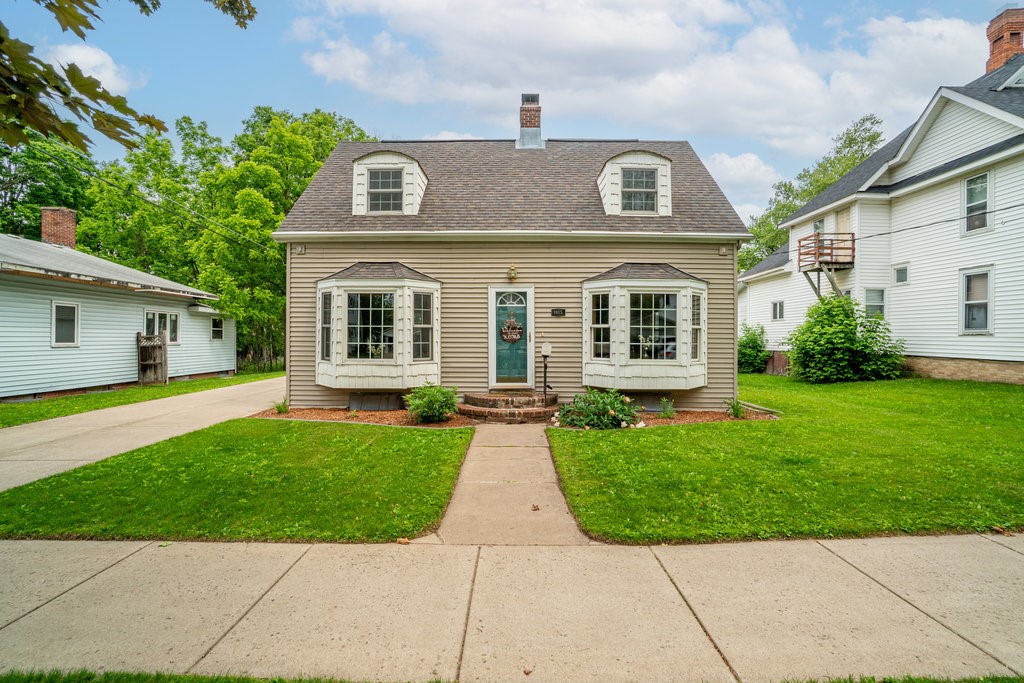 1015 Wilson Avenue Property Photo 1