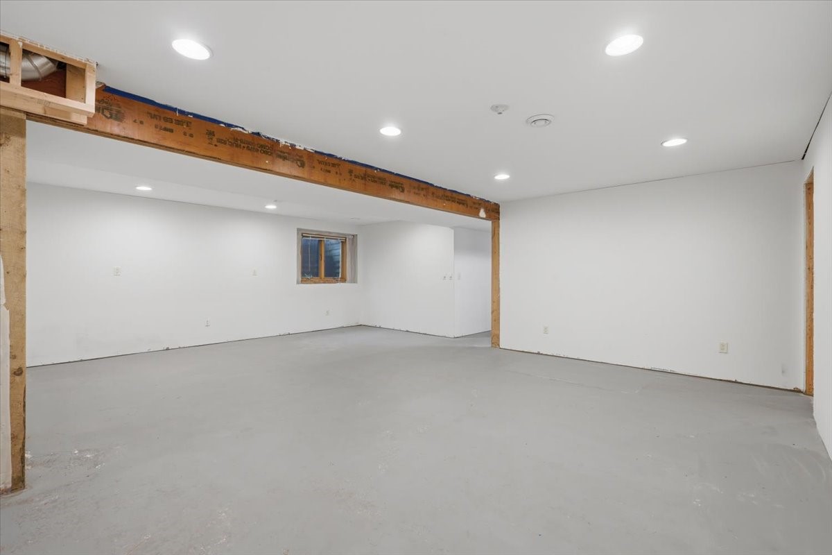1420 6th Avenue Property Photo 16