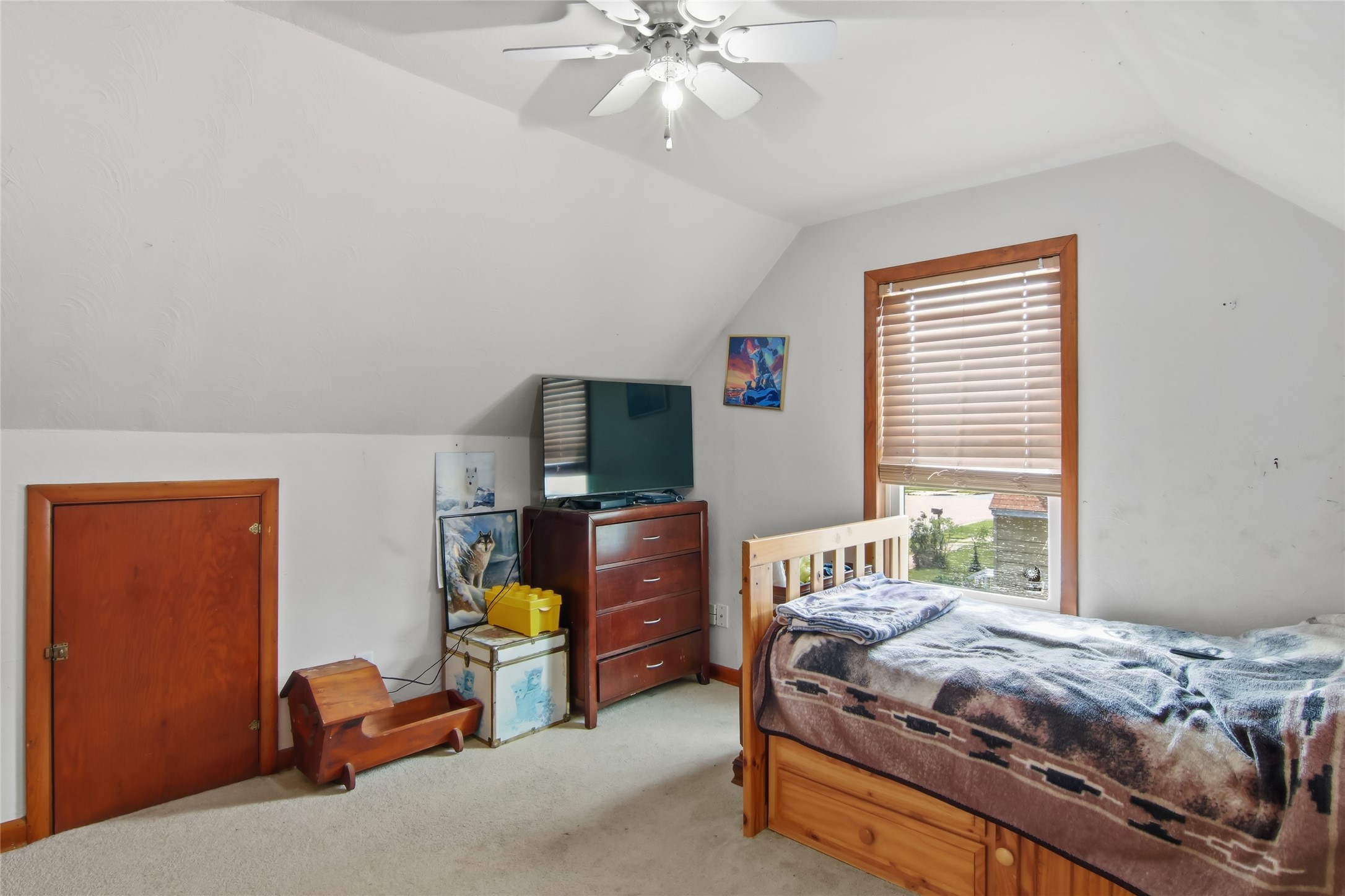 604 Bolles Street Property Photo 19