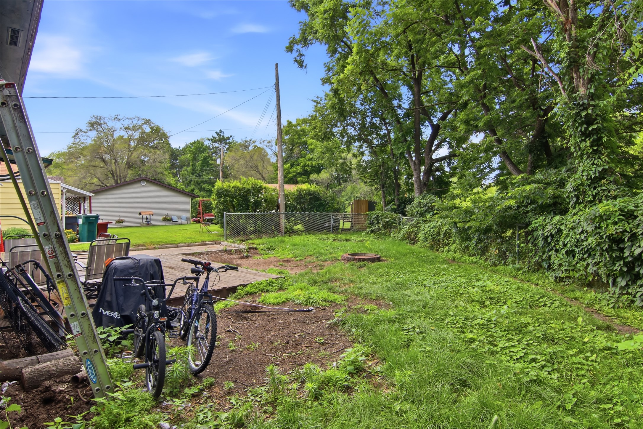 604 Bolles Street Property Photo 40