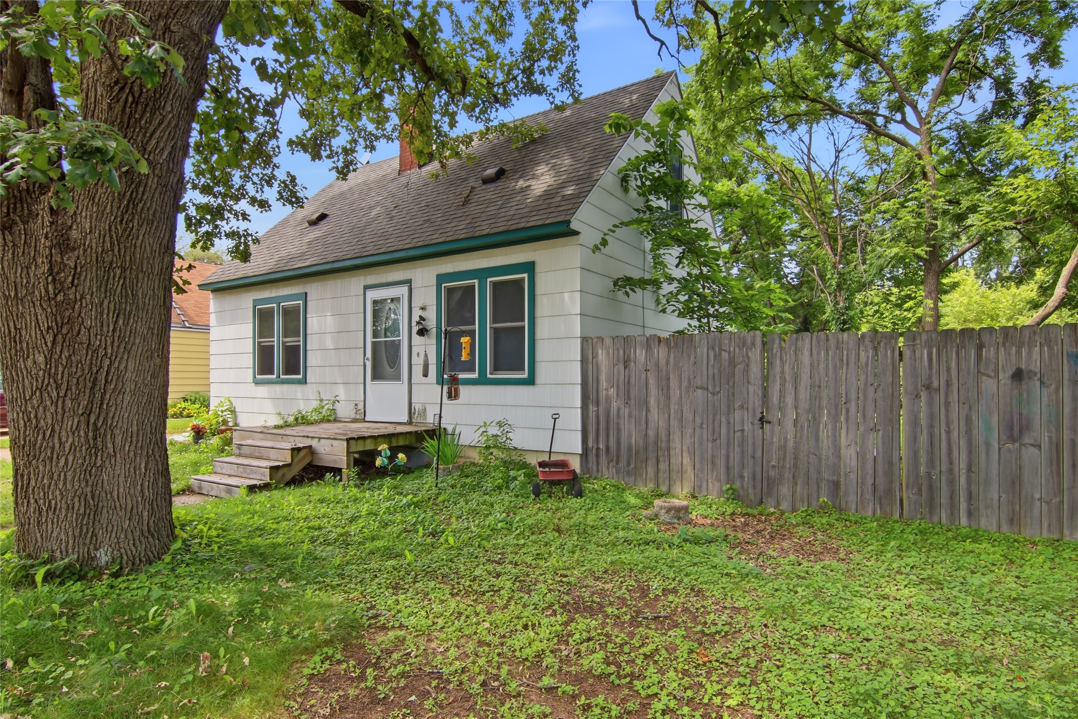 604 Bolles Street Property Photo 44
