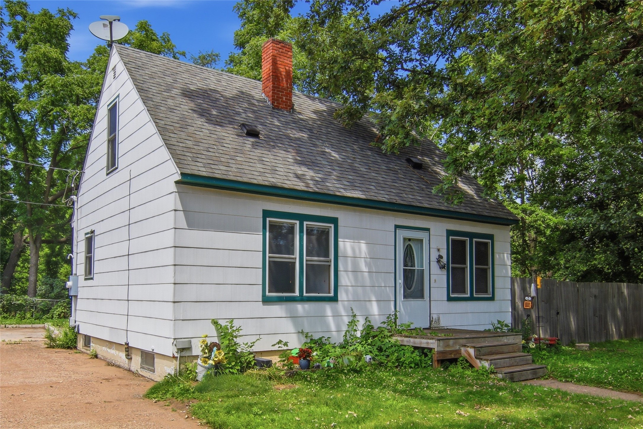 604 Bolles Street Property Photo 45