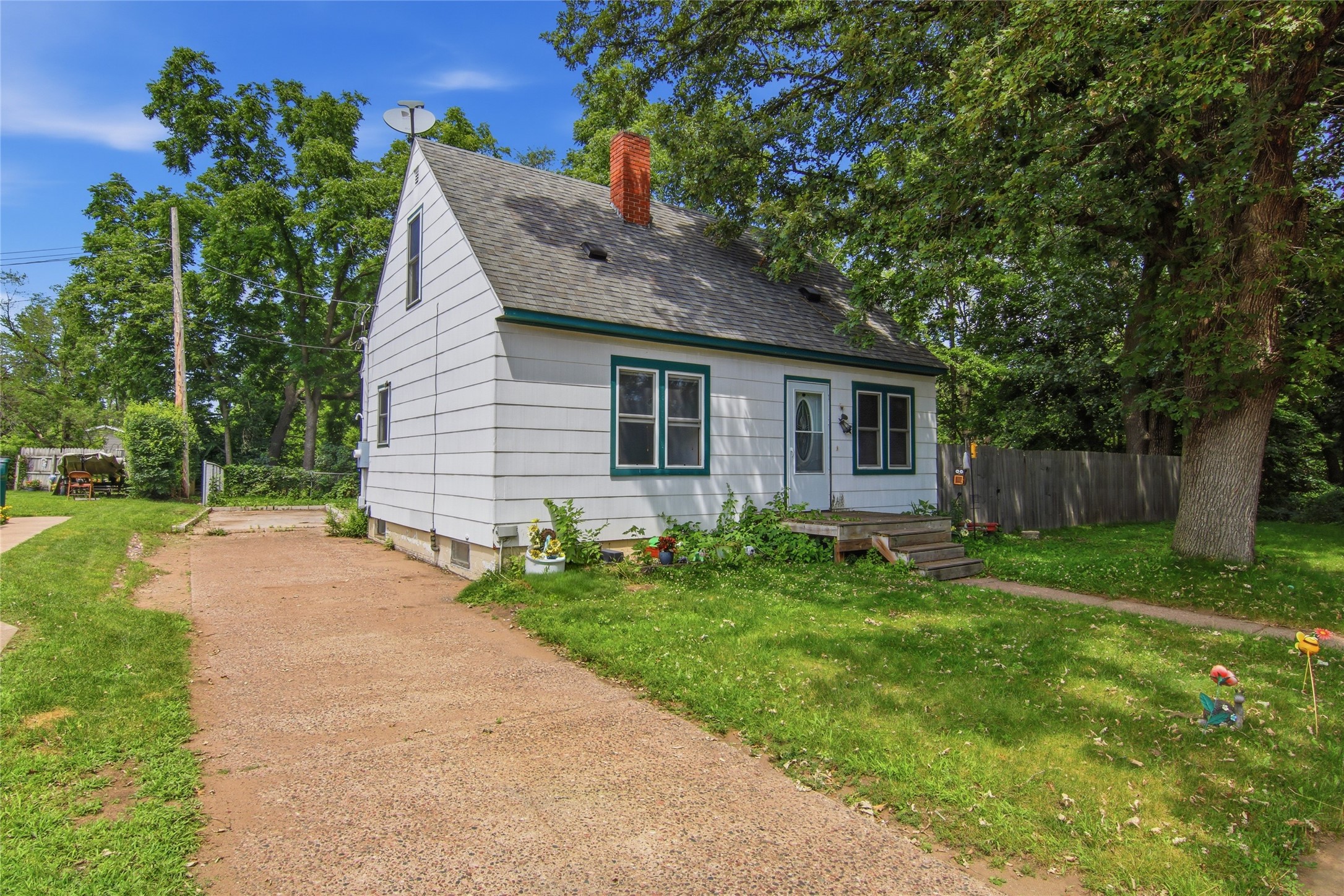 604 Bolles Street Property Photo 46