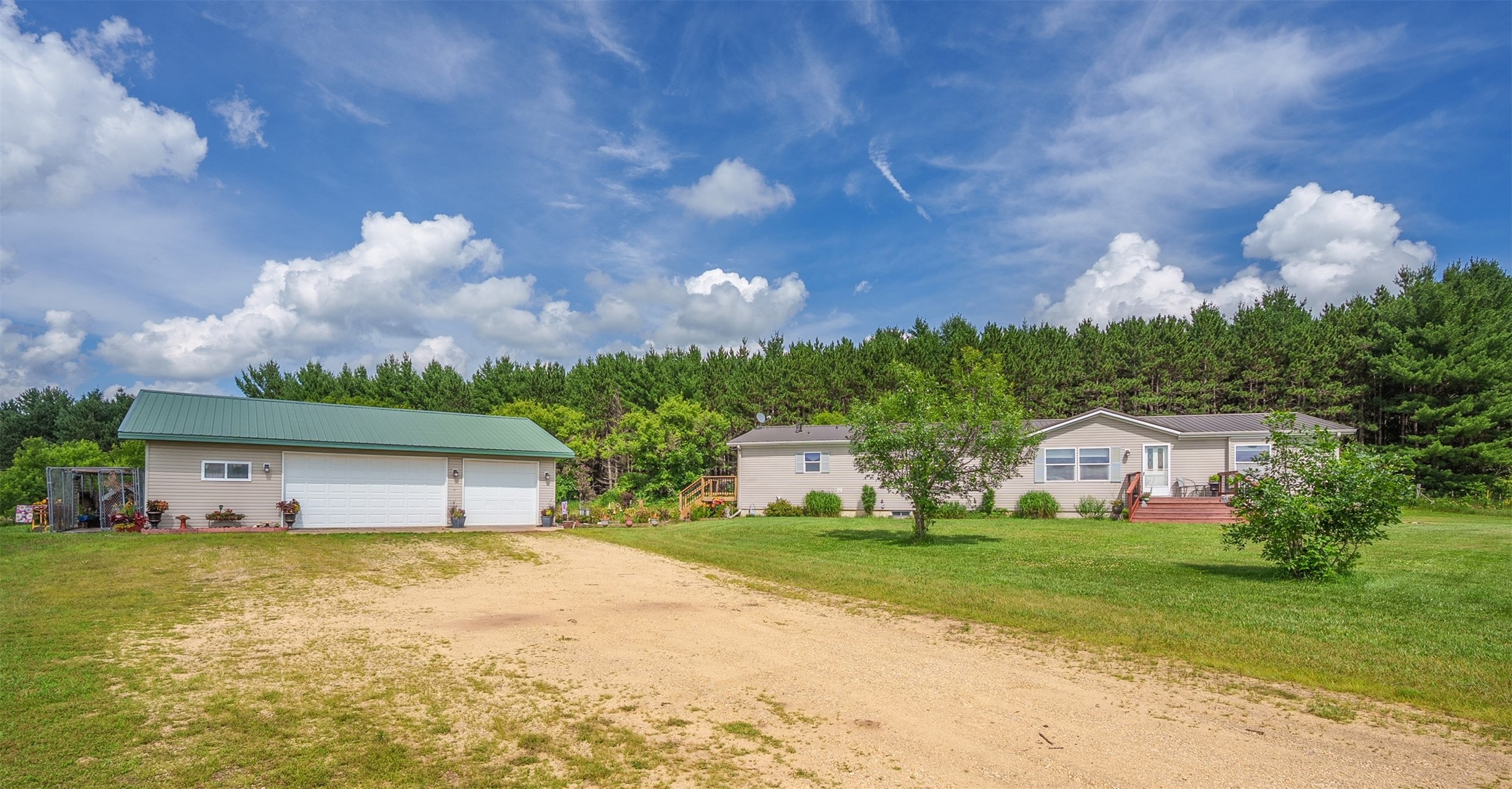W366 Albany K Property Photo 2