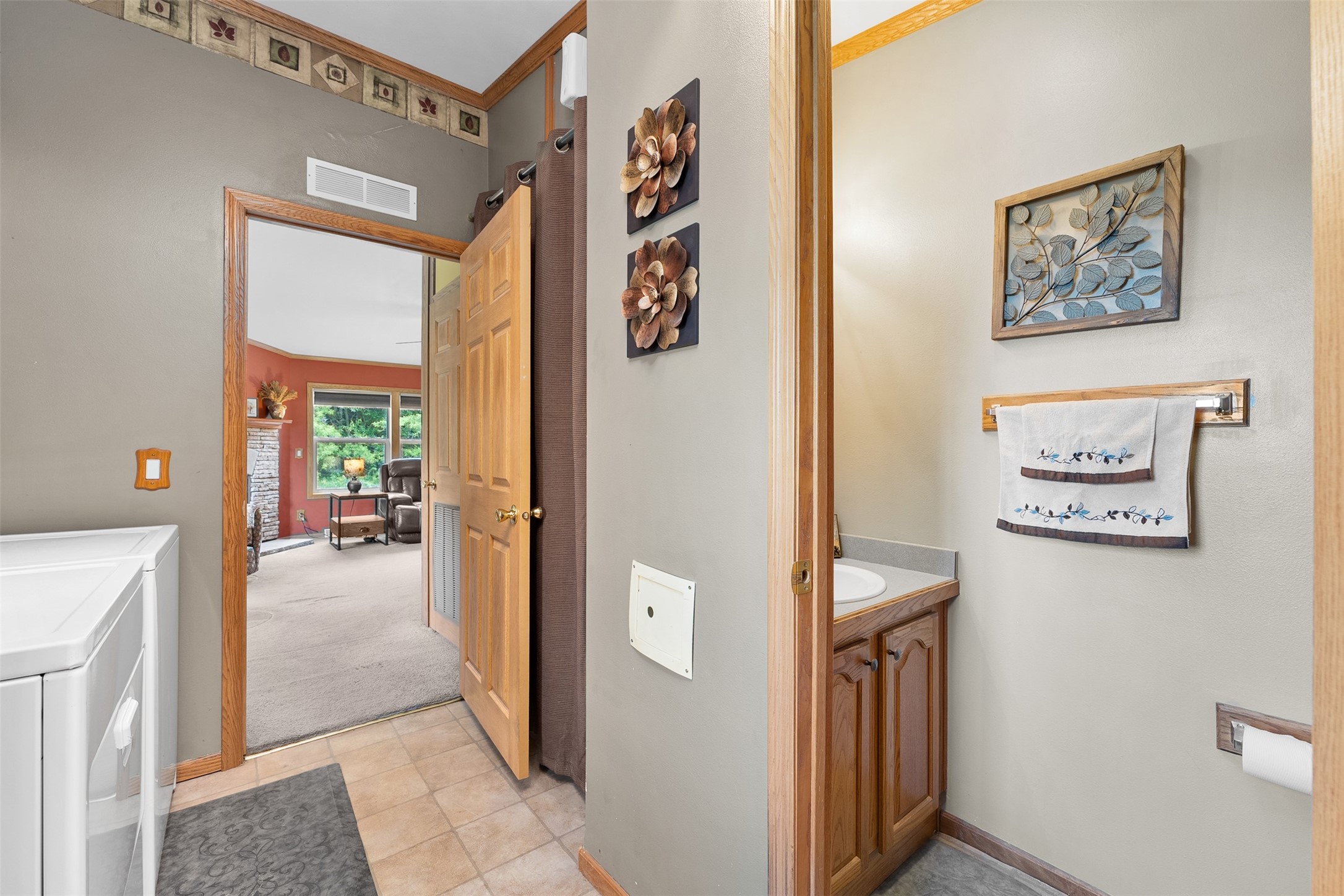 W366 Albany K Property Photo 7