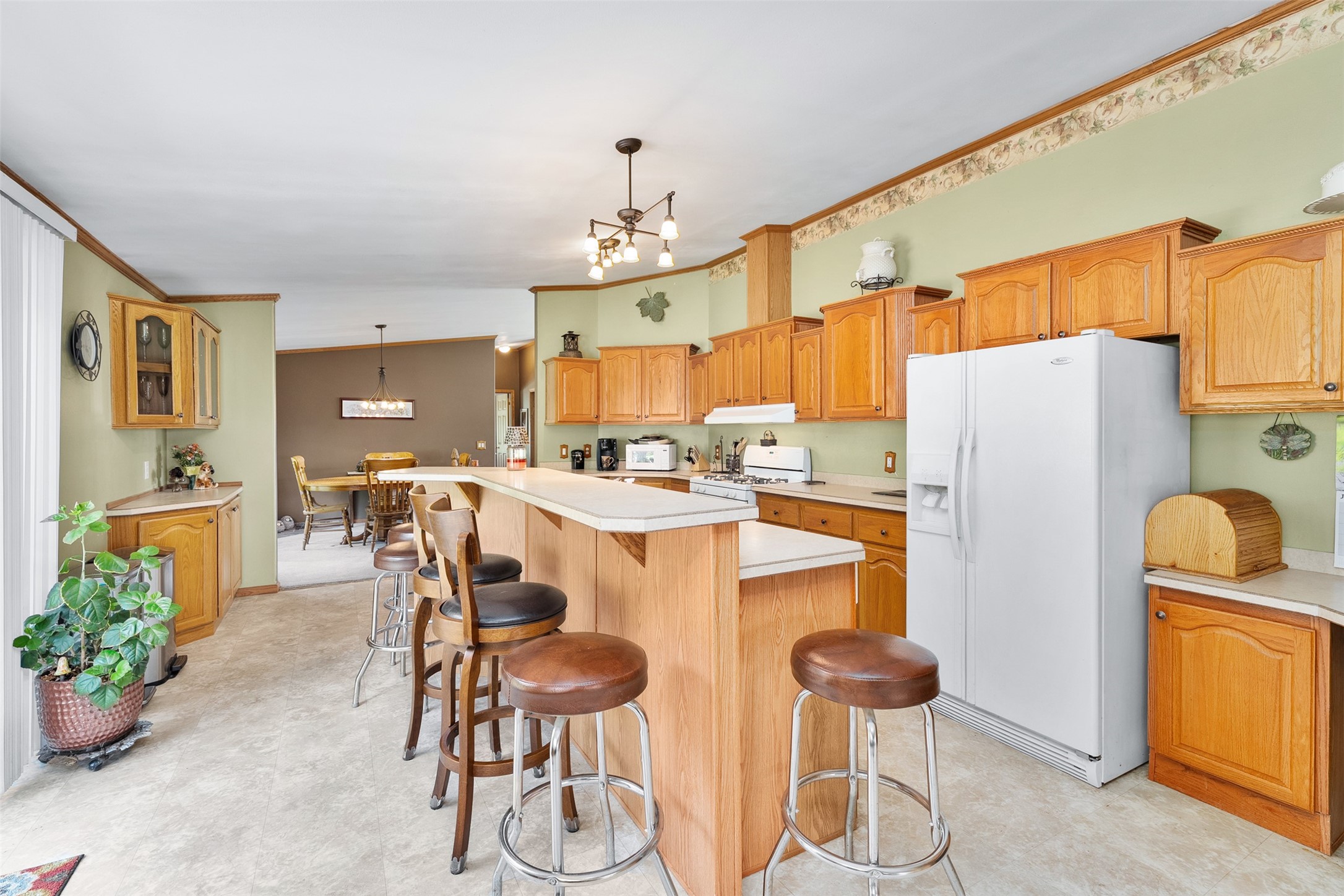 W366 Albany K Property Photo 15