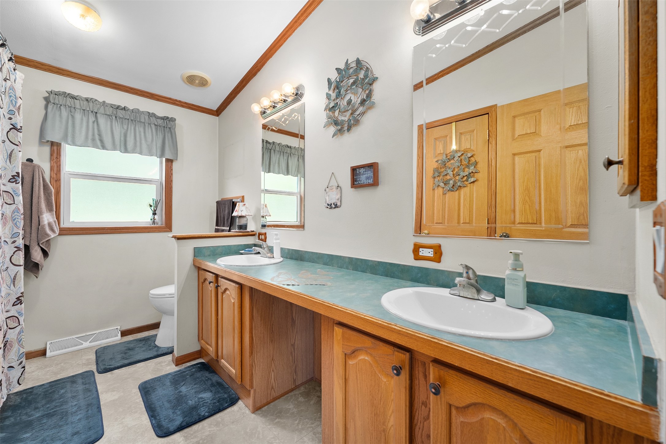 W366 Albany K Property Photo 31