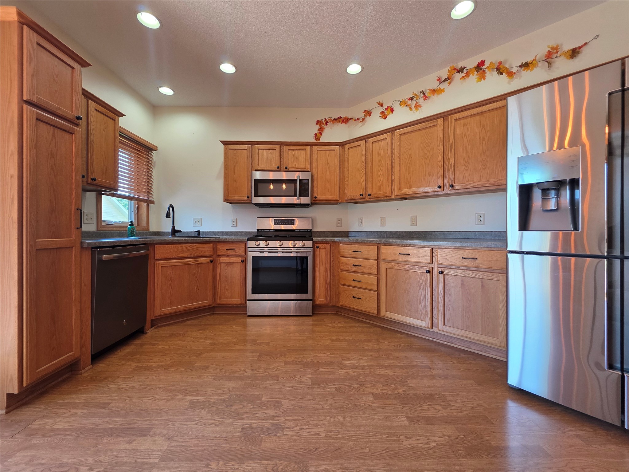 21423 Sheila Lane Property Photo 5