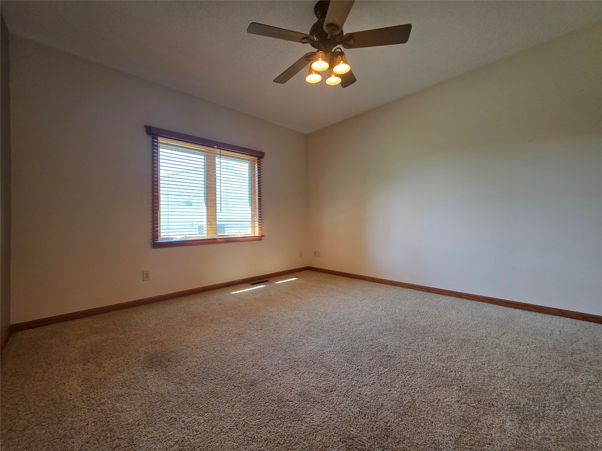 21423 Sheila Lane Property Photo 8