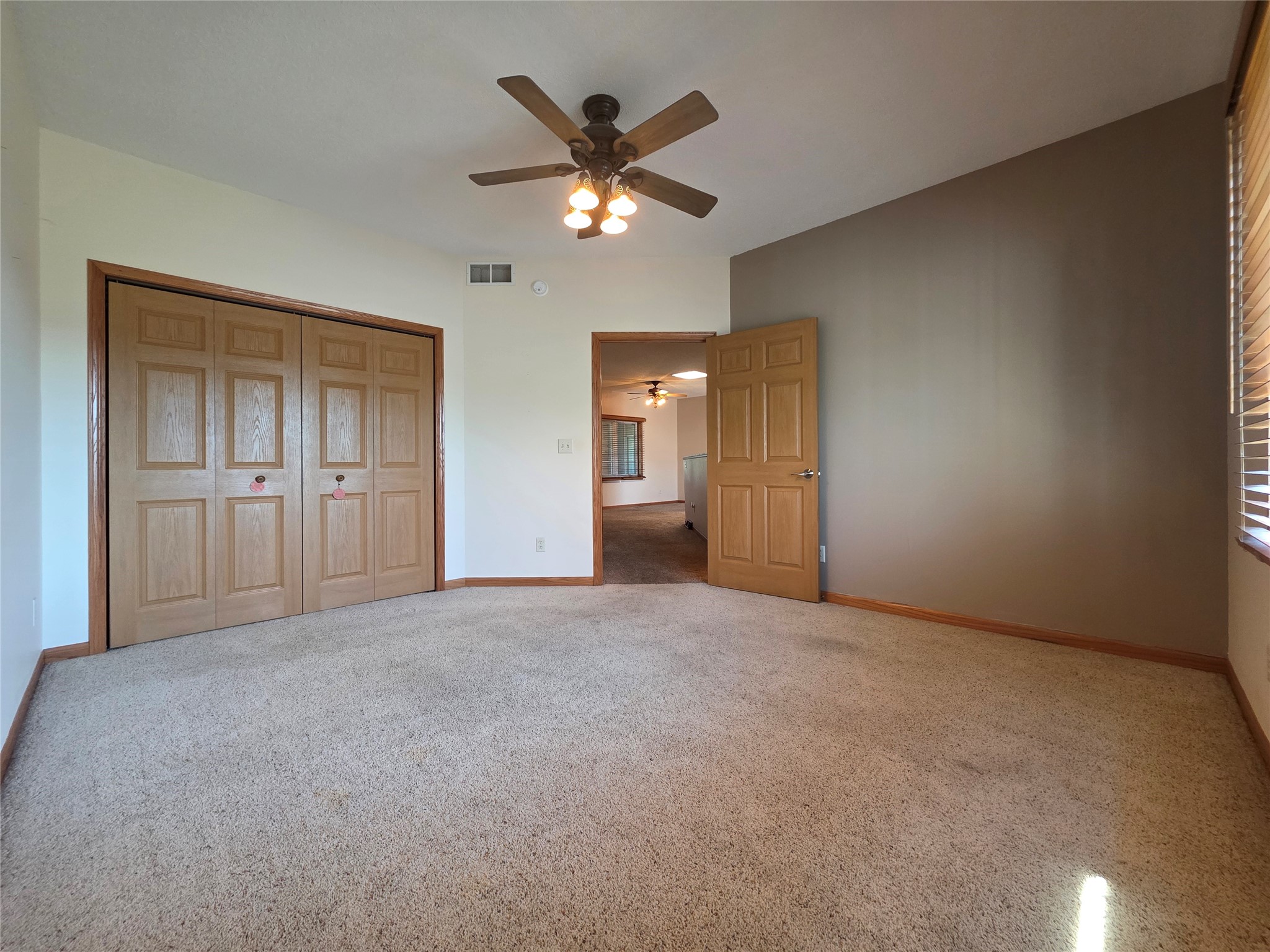 21423 Sheila Lane Property Photo 9