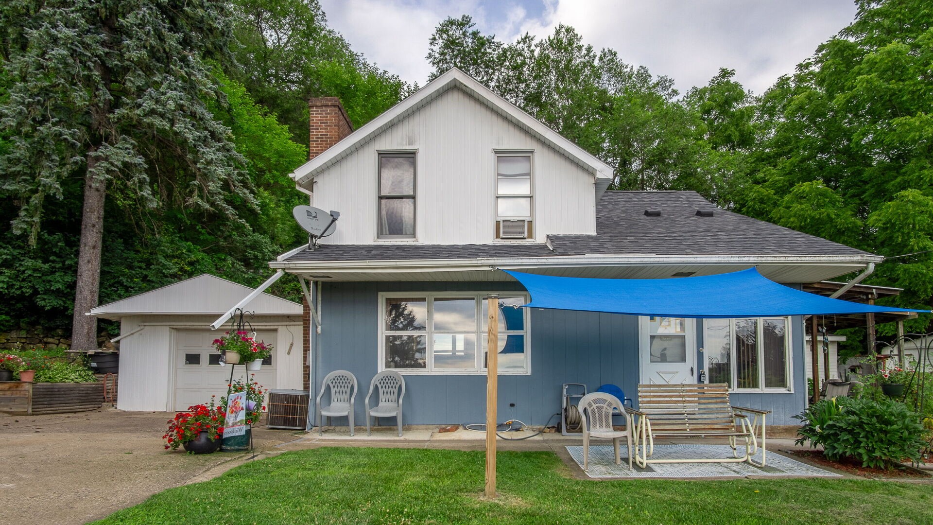 1107 S 2nd Street Property Photo 2