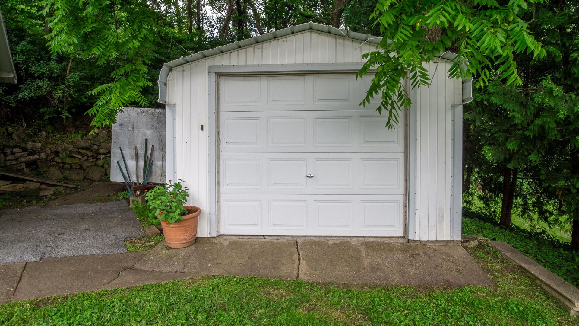 1107 S 2nd Street Property Photo 5