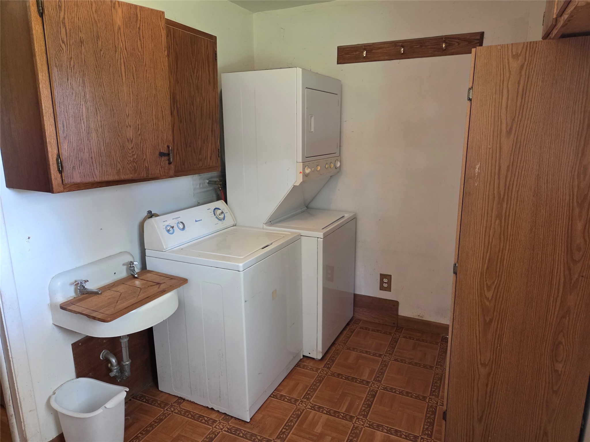 995 16th Street Property Photo 24