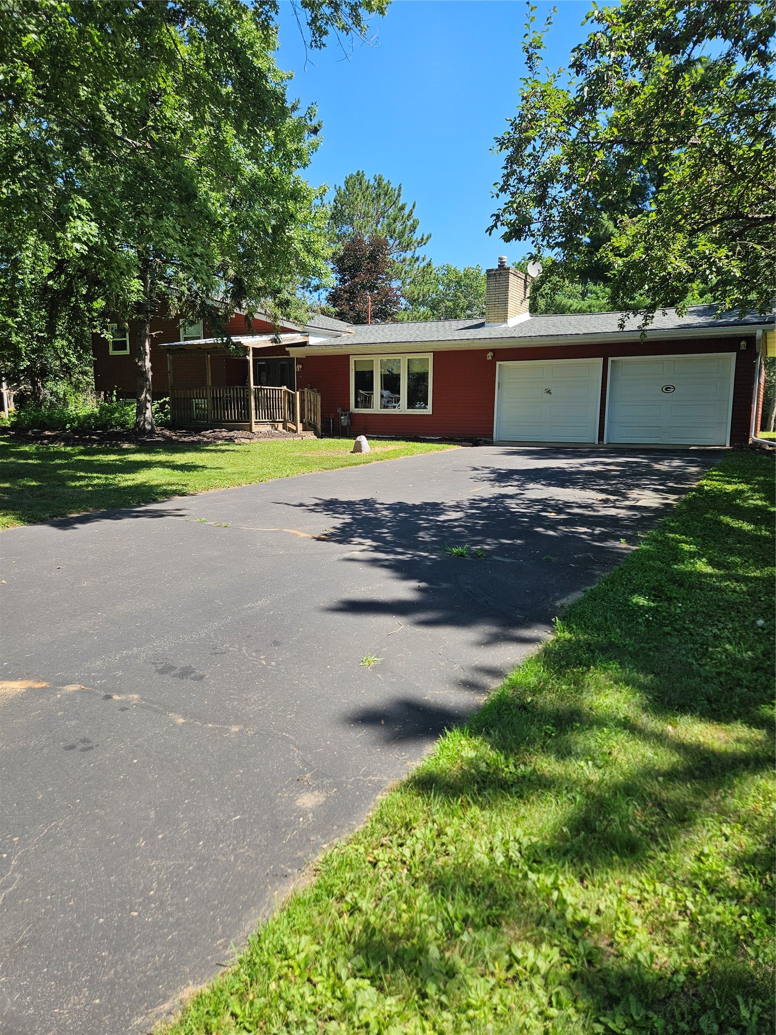 1823 143rd Street Property Photo 2
