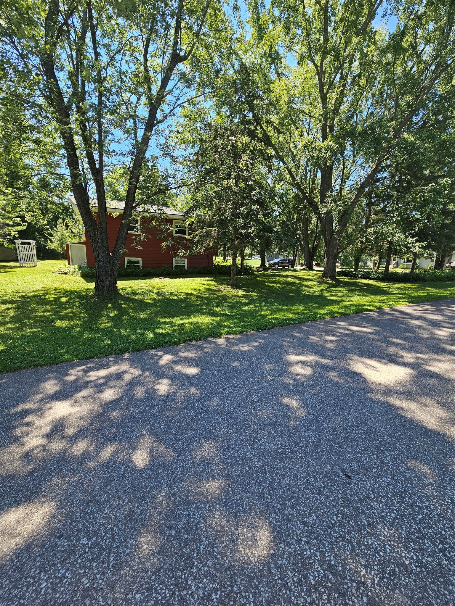1823 143rd Street Property Photo 3