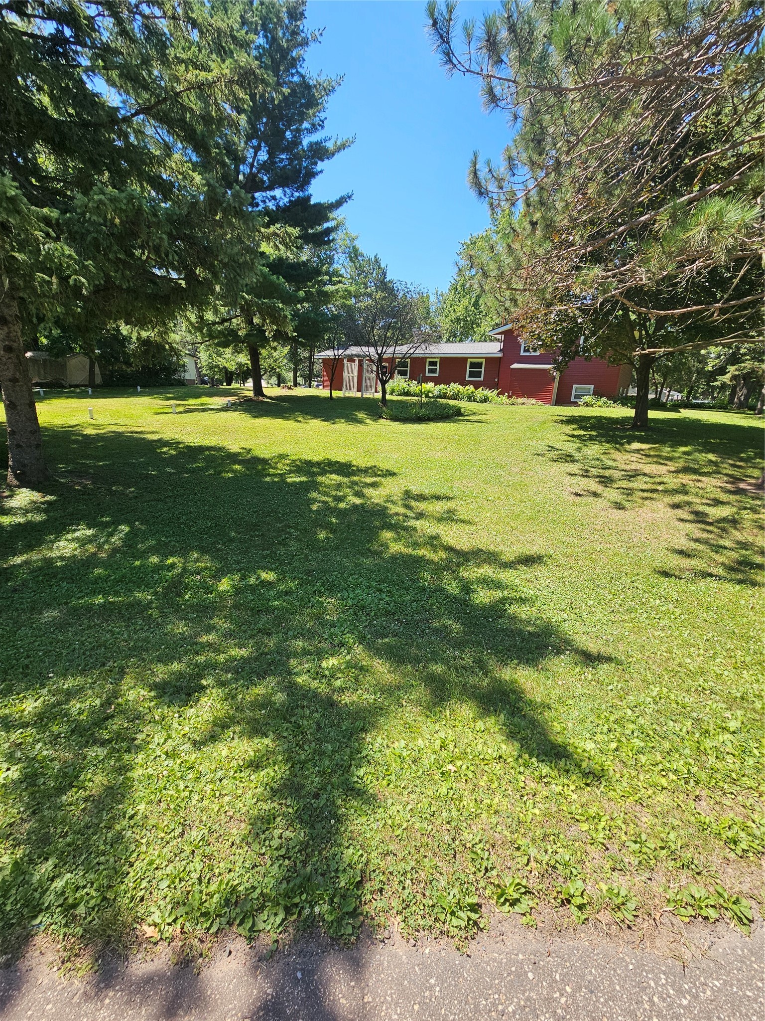 1823 143rd Street Property Photo 4