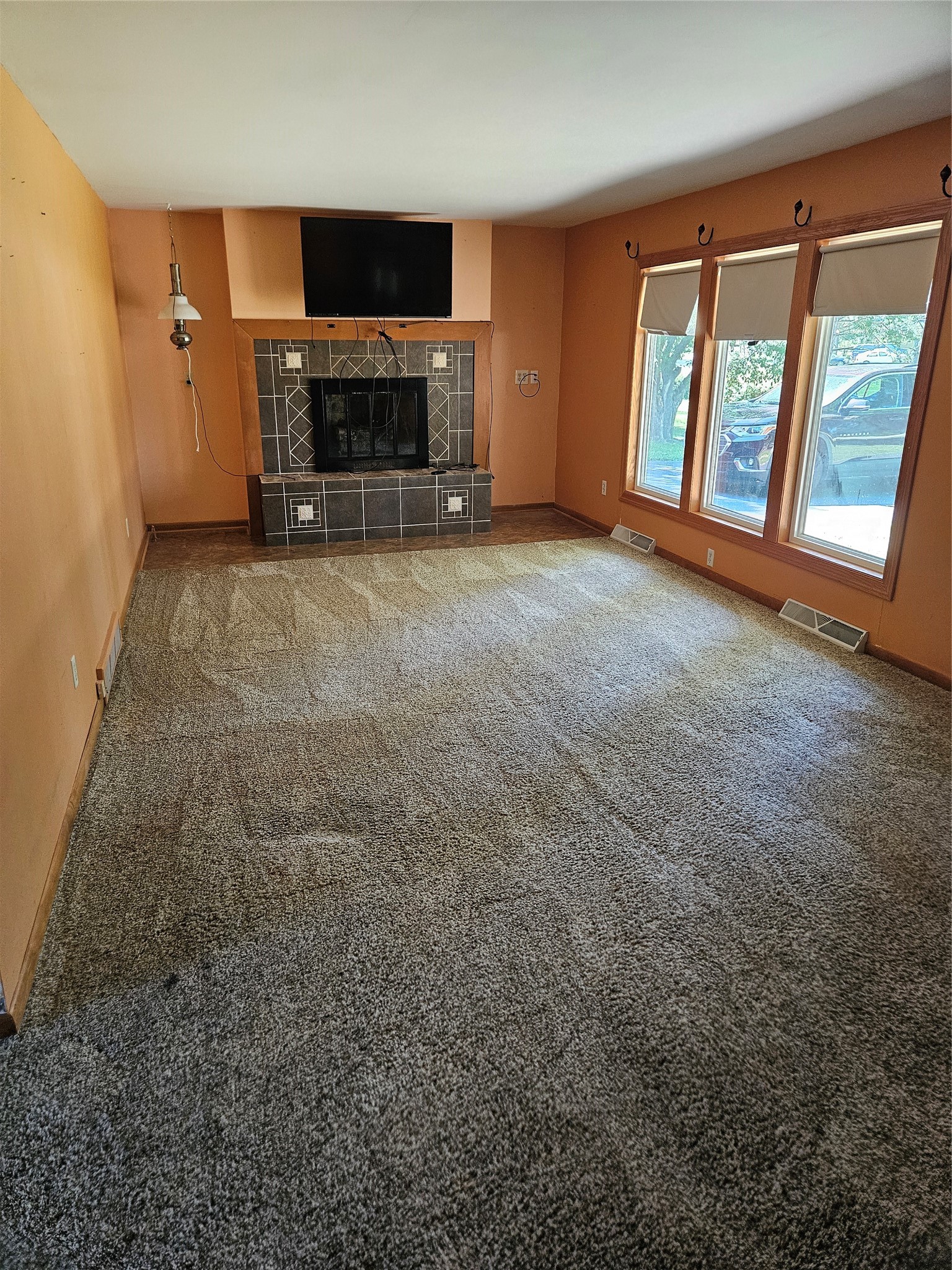 1823 143rd Street Property Photo 5