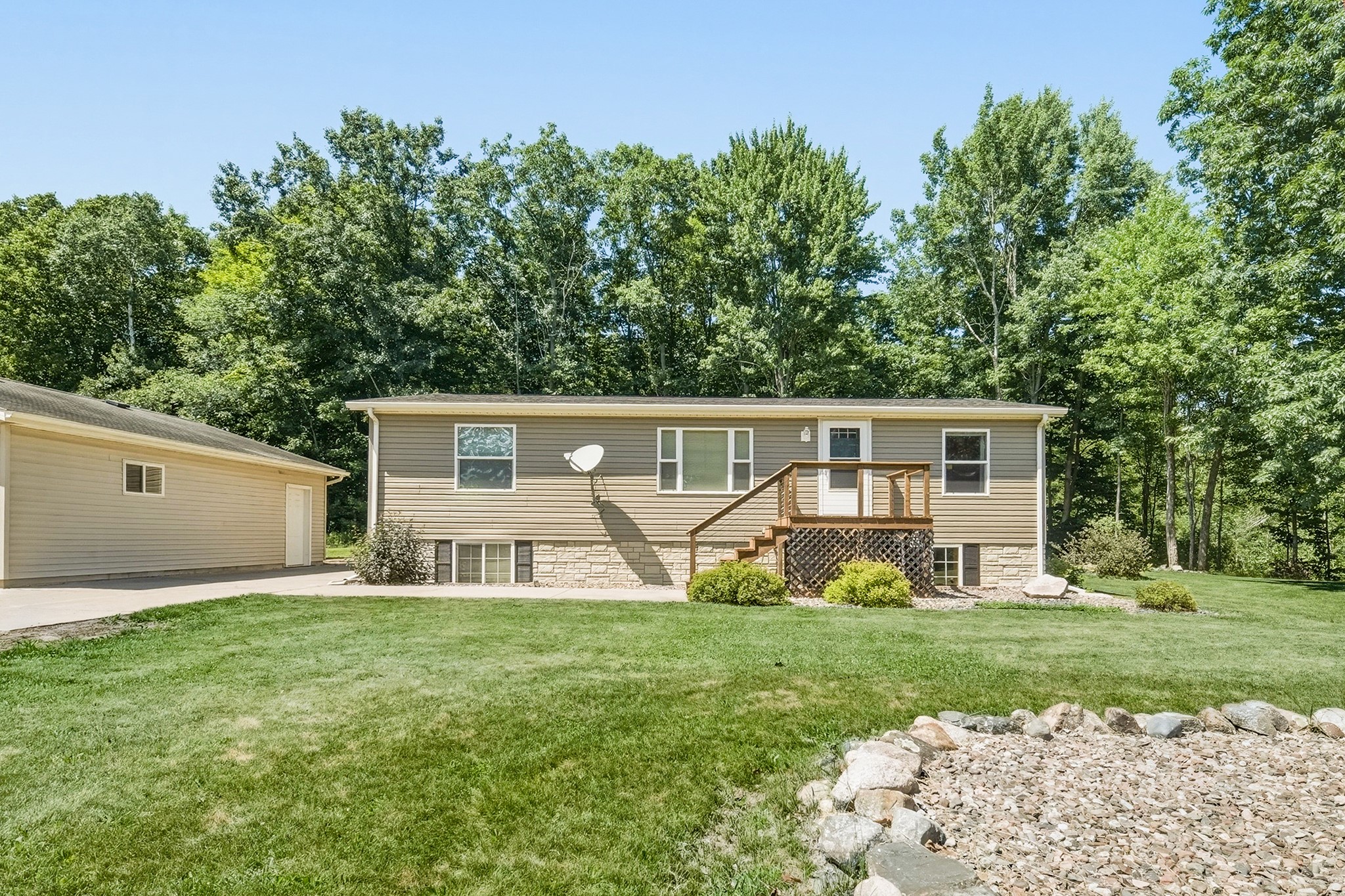 W11680 Jenness Road Property Photo 1