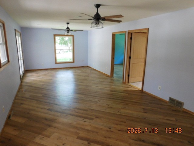957 Emery Street Property Photo 6