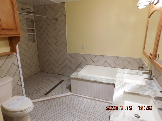 957 Emery Street Property Photo 9