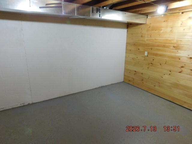 957 Emery Street Property Photo 11