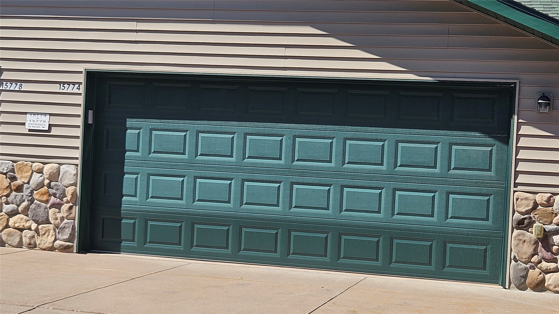 15774 Pine Meadows Lane Property Photo 7