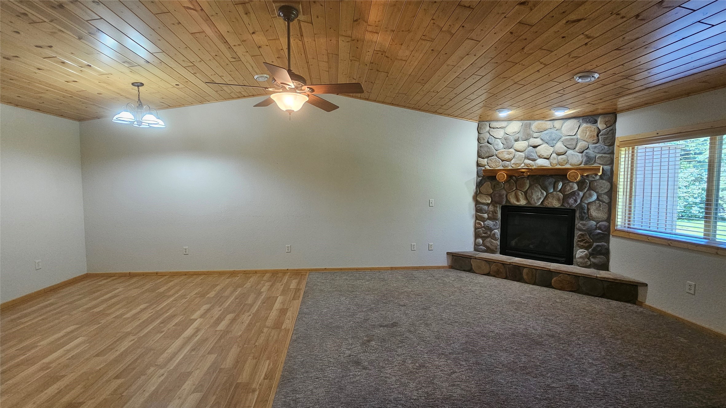 15774 Pine Meadows Lane Property Photo 12