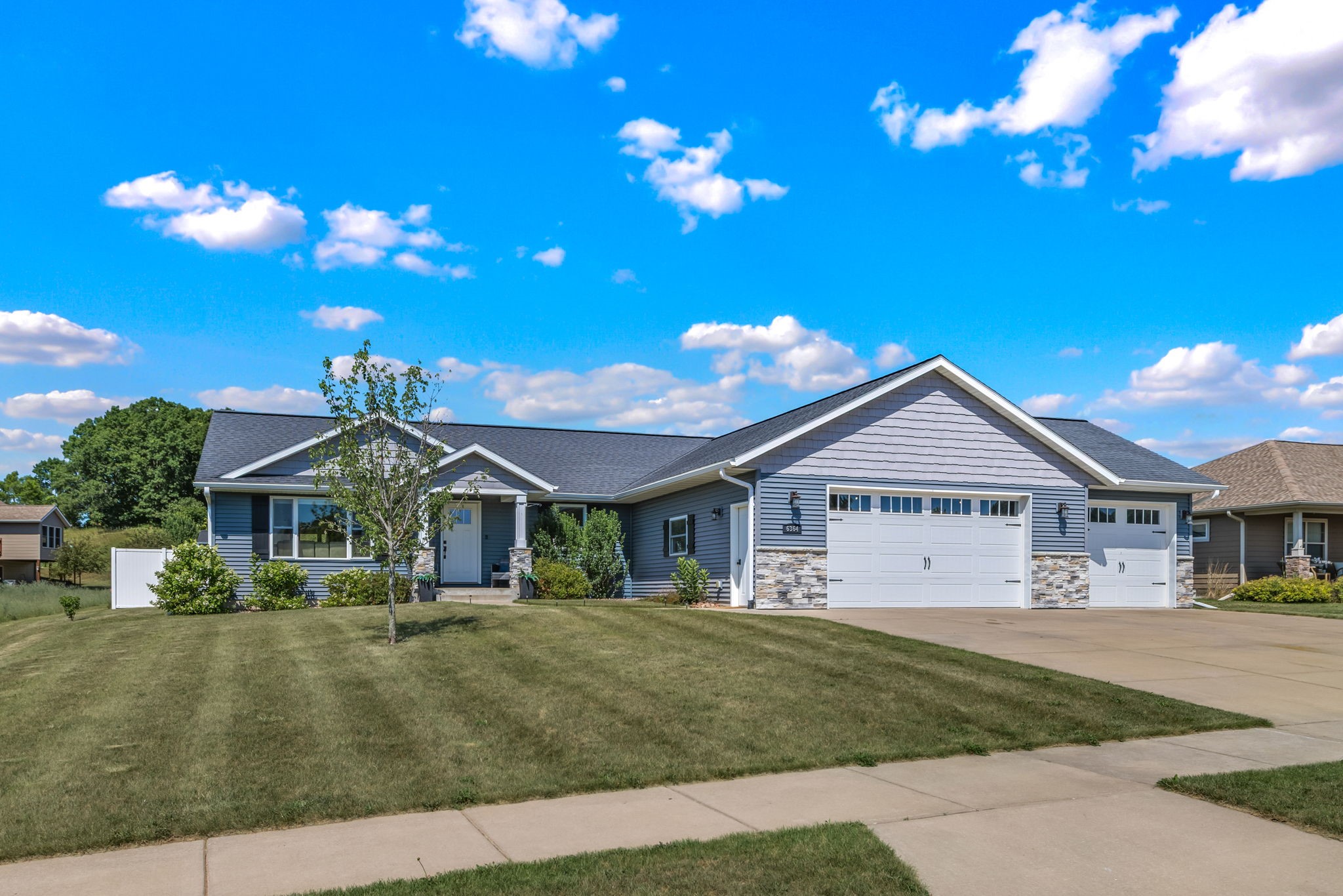 6364 Aspen Ridge Drive Property Photo 2