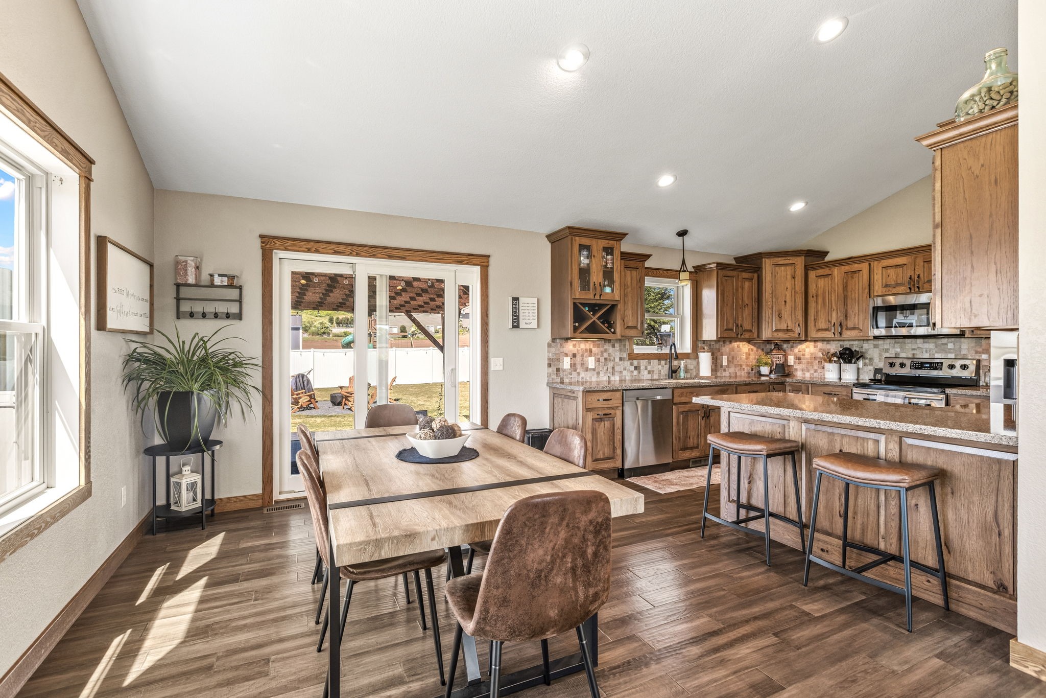 6364 Aspen Ridge Drive Property Photo 12